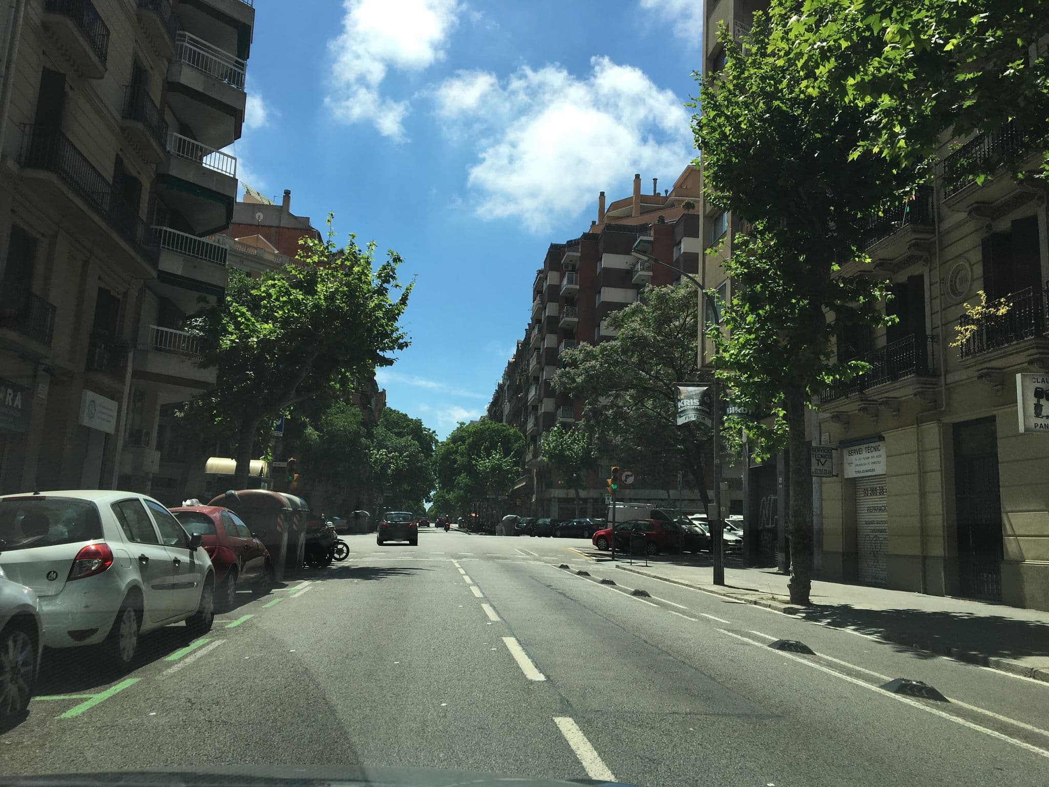 Street view near Hotel Restaurante Ciudadela Parc, Fort Pienc — © ccossio (CC BY-SA · Mapillary)
