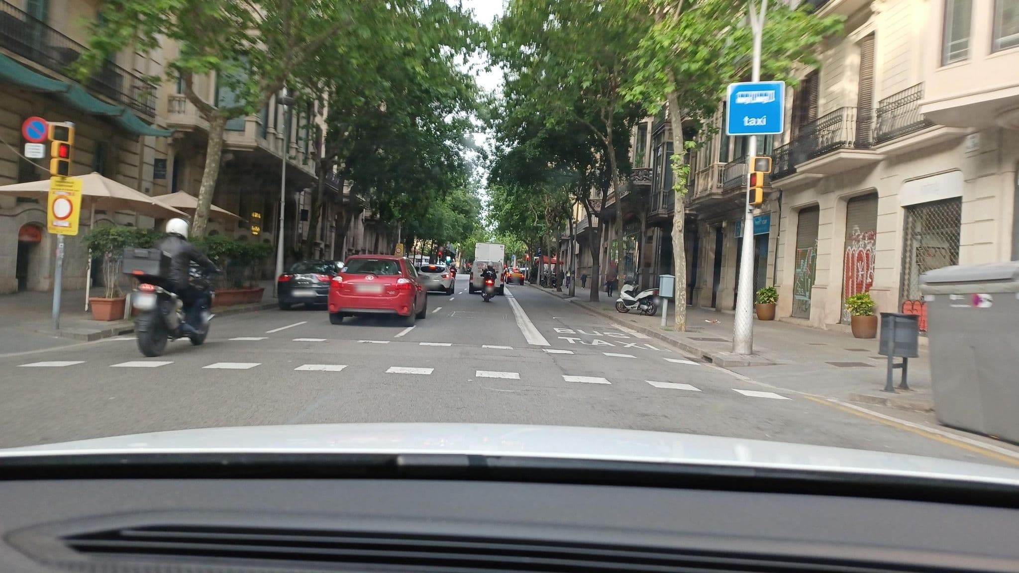 Street view near Sweet BCN Youth Hostel, Dreta de l'Eixample — © normanm (CC BY-SA · Mapillary)
