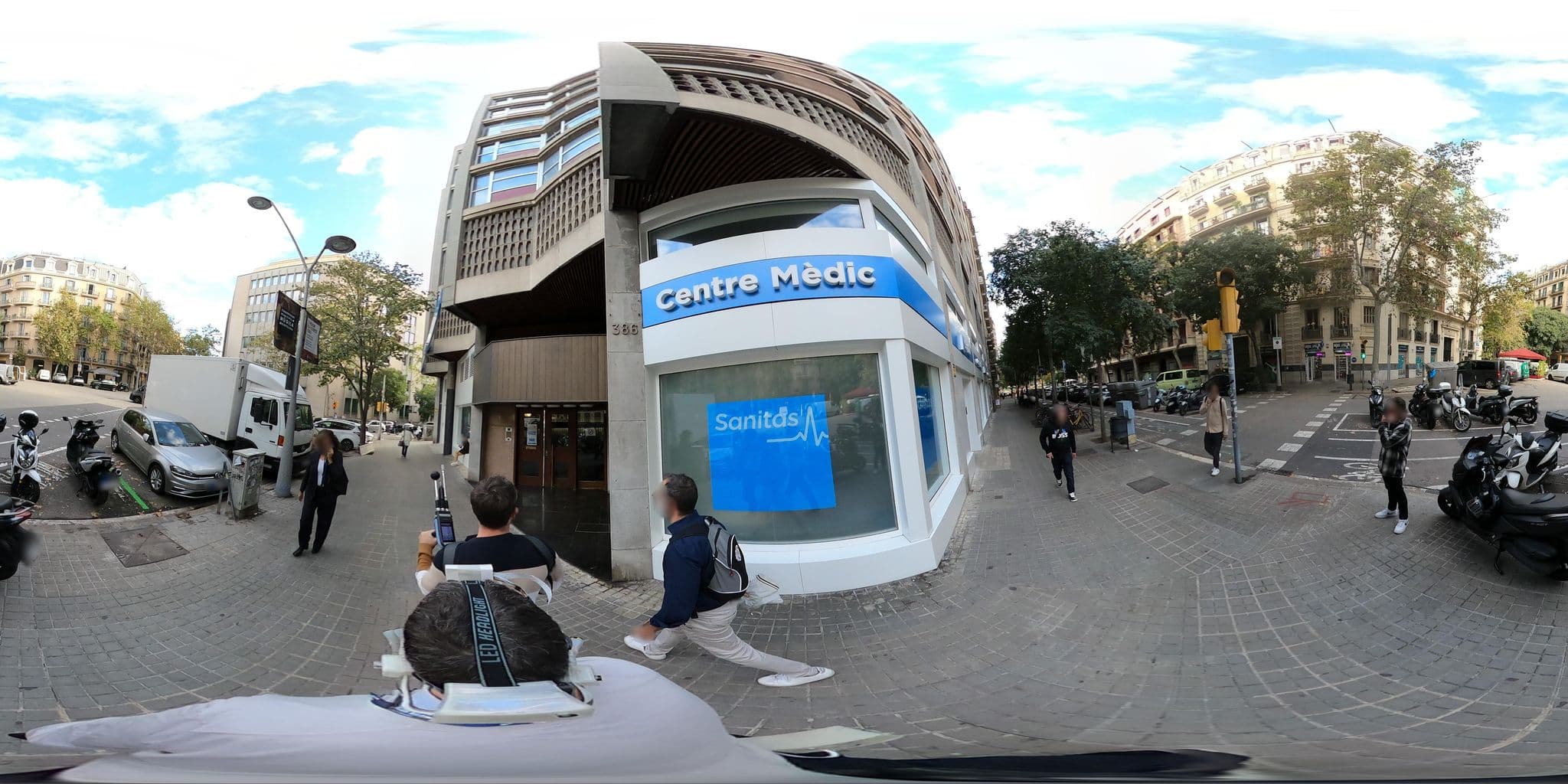 Street view near 바르셀로나 까사블랑카, Sagrada Família — © frank984 (CC BY-SA · Mapillary)