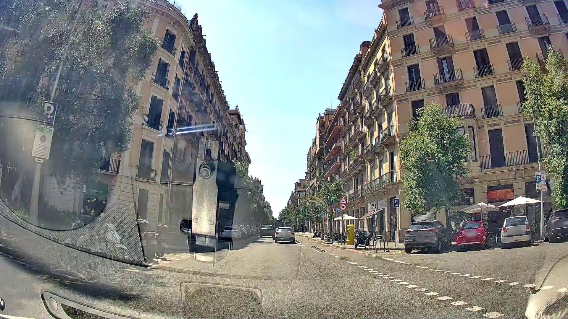 Street view near Titans Group Burgues!, Dreta de l'Eixample — © m_esp_32 (CC BY-SA · Mapillary)