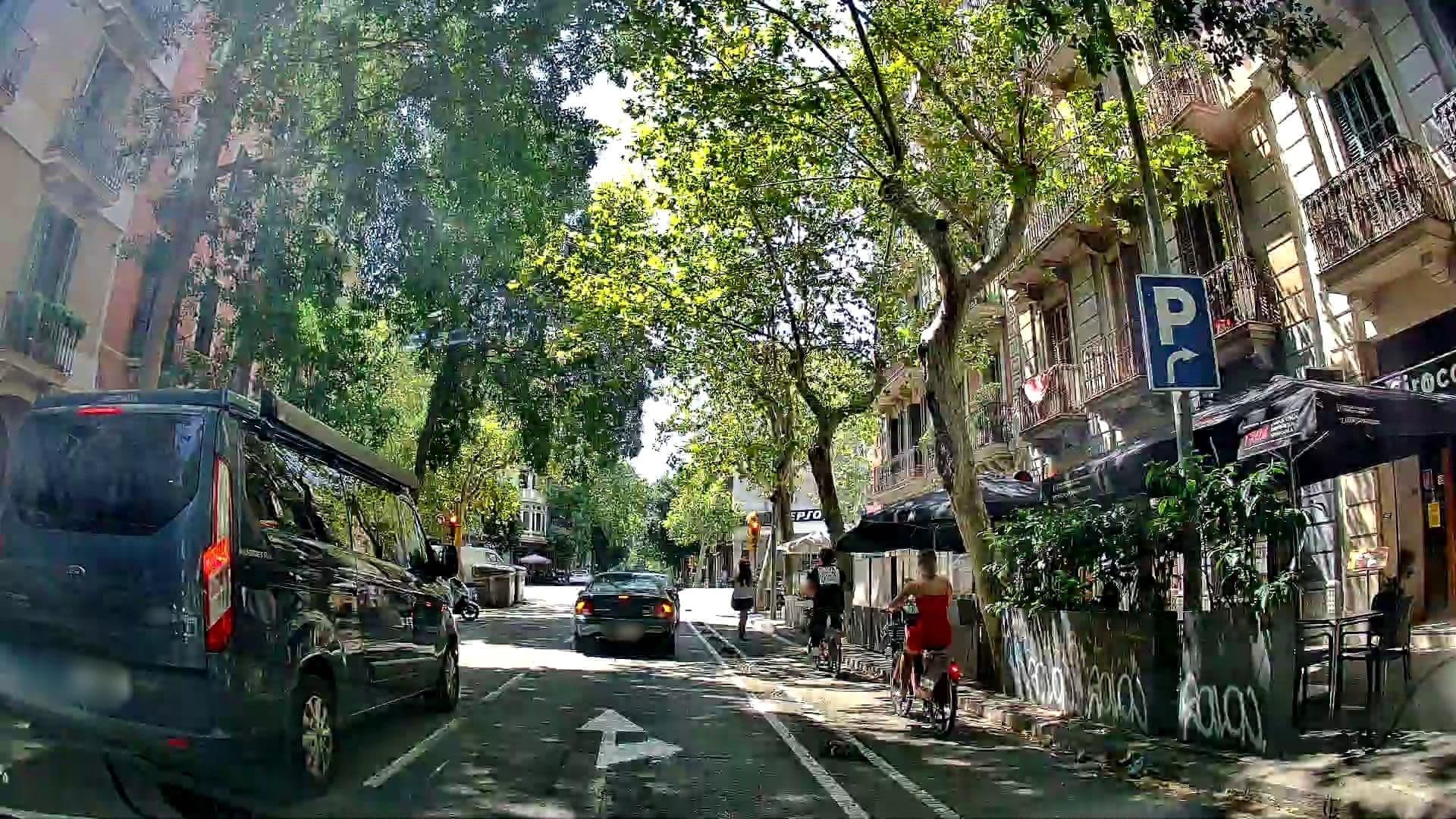 Street view near low cost barcelona, Fort Pienc — © m_esp_32 (CC BY-SA · Mapillary)
