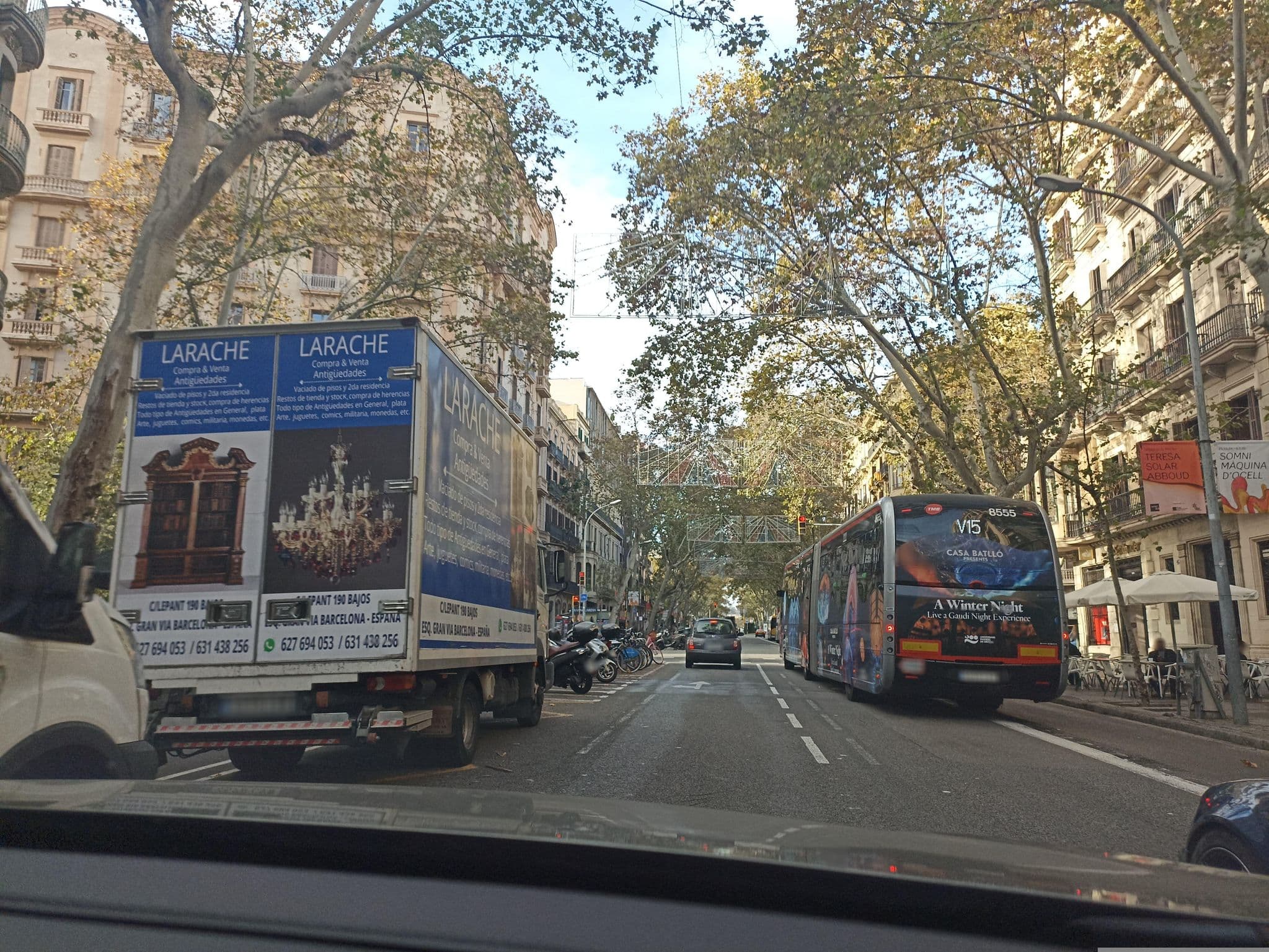 Street view near Bcnapartmentsrental, Fort Pienc — © toniserra (CC BY-SA · Mapillary)