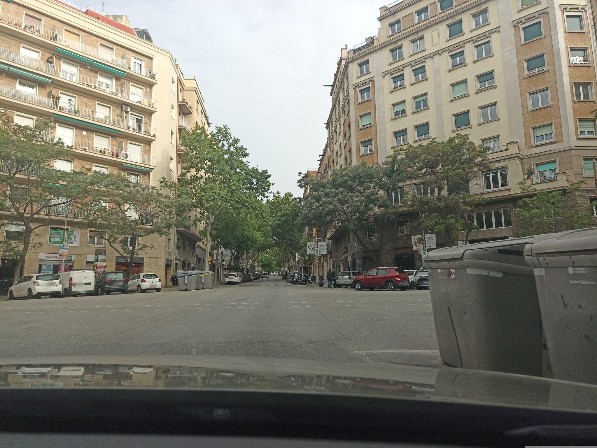 Street view near Barcelona Rooms Rent, Sagrada Família — © toniserra (CC BY-SA · Mapillary)