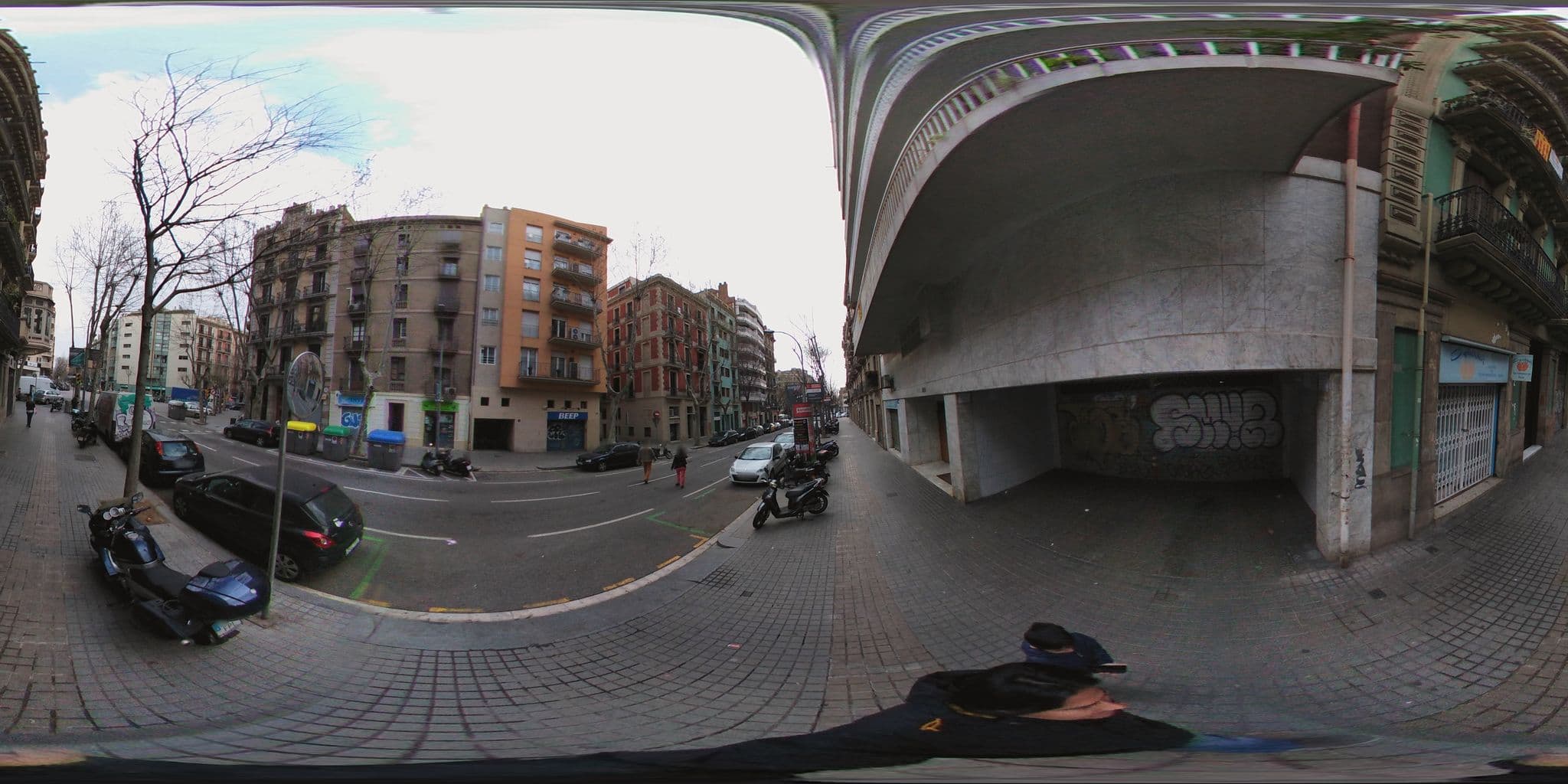Street view near Hostalin Barcelona, Fort Pienc — © ccossio (CC BY-SA · Mapillary)