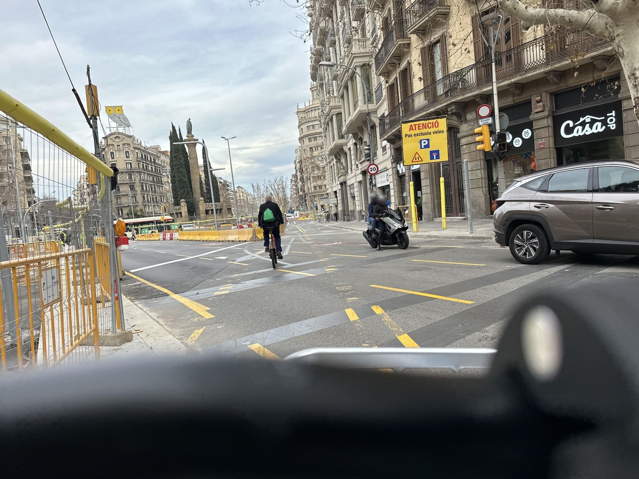 Street view near Lumine Luxury Sagrada Familia, Dreta de l'Eixample — © RSTQ (CC BY-SA · Mapillary)