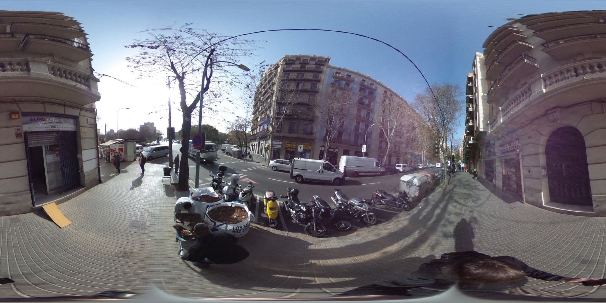 Street view near Vivabarselona, Sagrada Família — © quicksand (CC BY-SA · Mapillary)