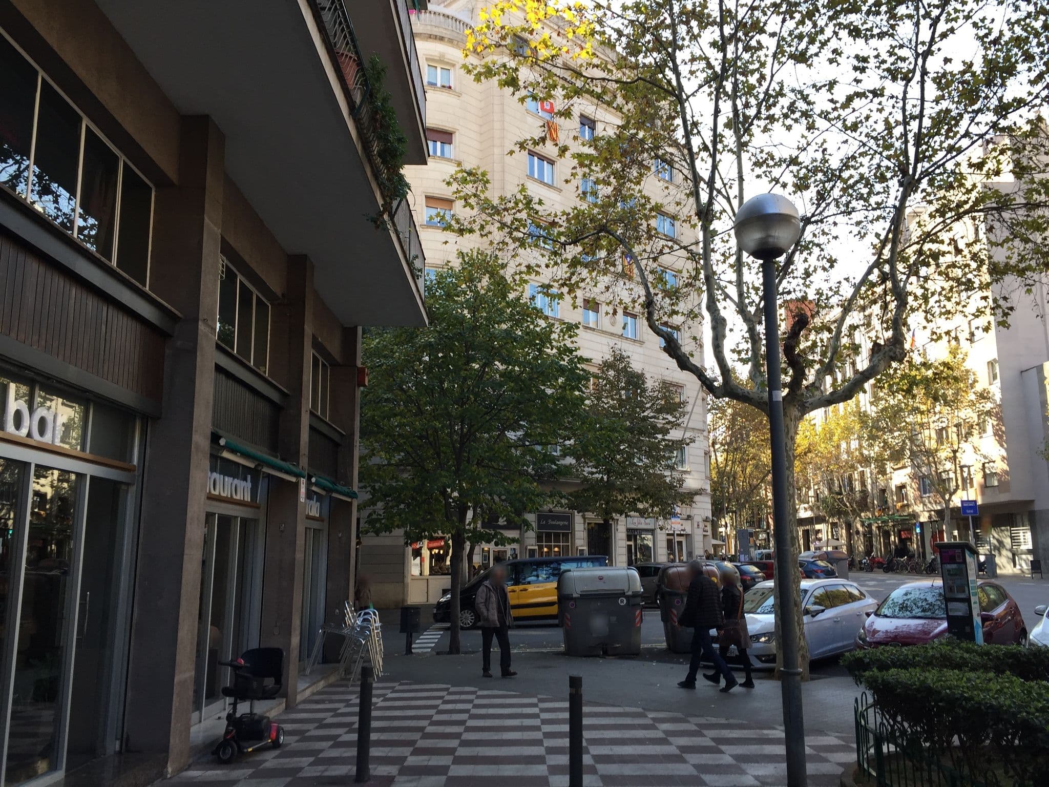 Street view near Bailen Green House, Dreta de l'Eixample — © richlv (CC BY-SA · Mapillary)