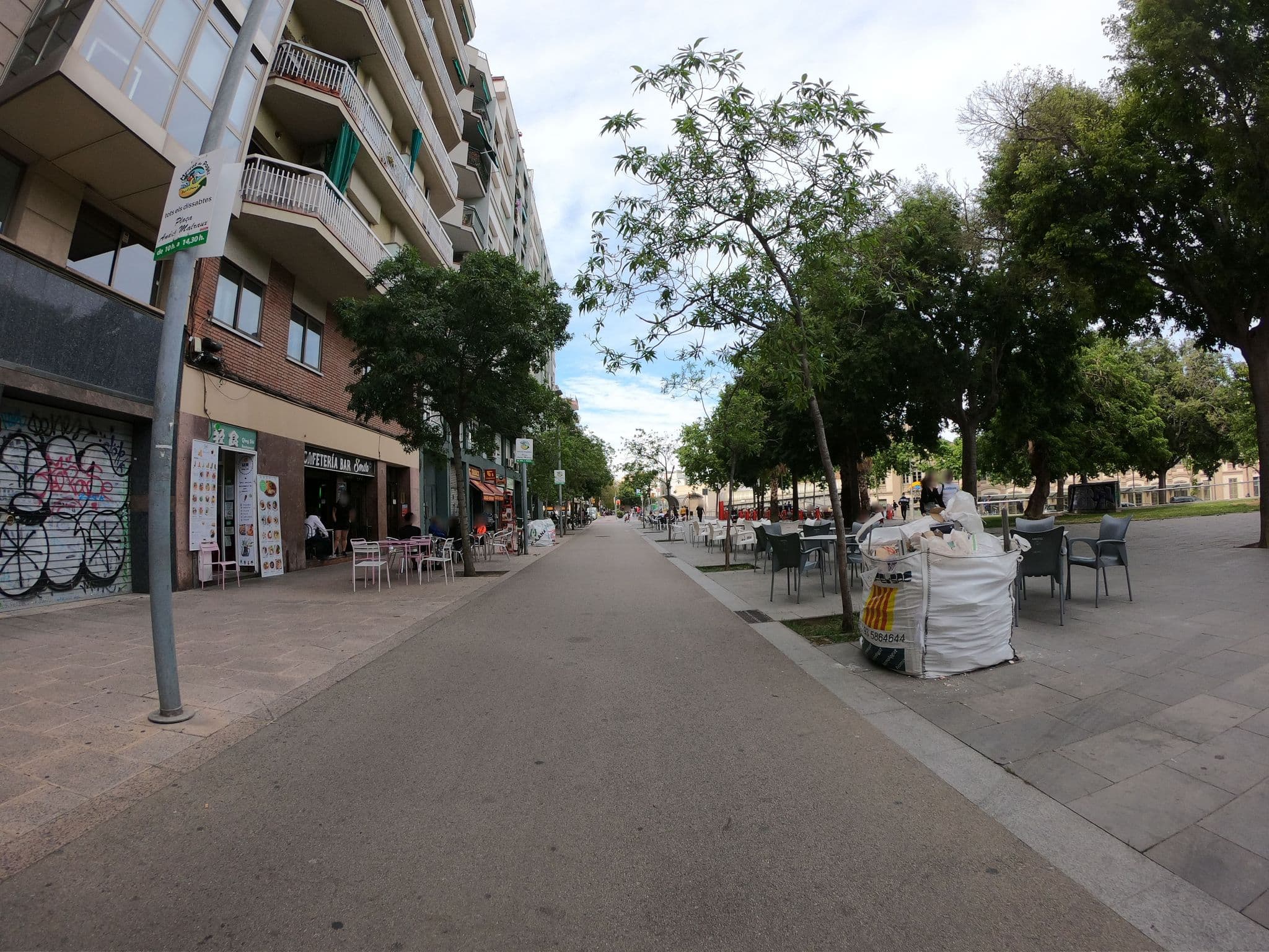 Street view near AirBnb - Andrea & Agu, Fort Pienc — © rubencarbonero (CC BY-SA · Mapillary)