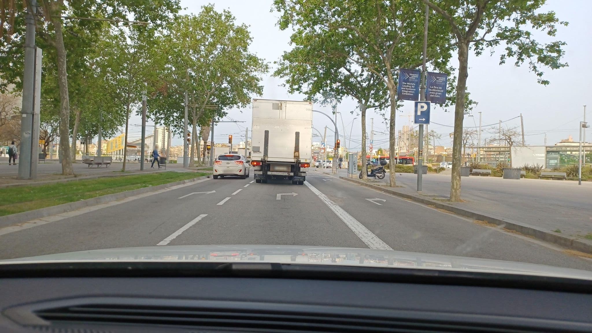 Street view near Room 722, el Parc i la Llacuna del Poblenou — © normanm (CC BY-SA · Mapillary)