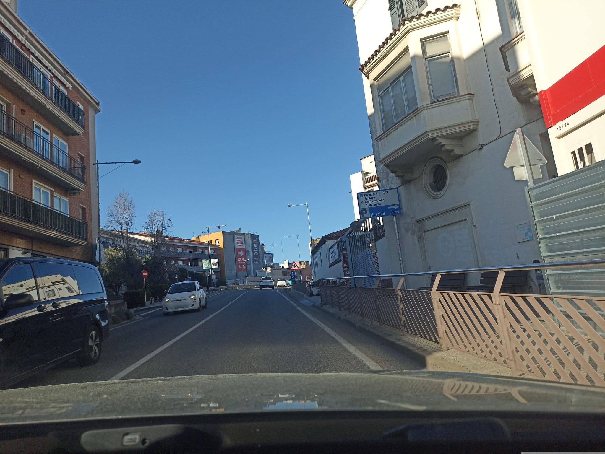 Street view near Hostal Univers, Calella — © toniserra (CC BY-SA · Mapillary)