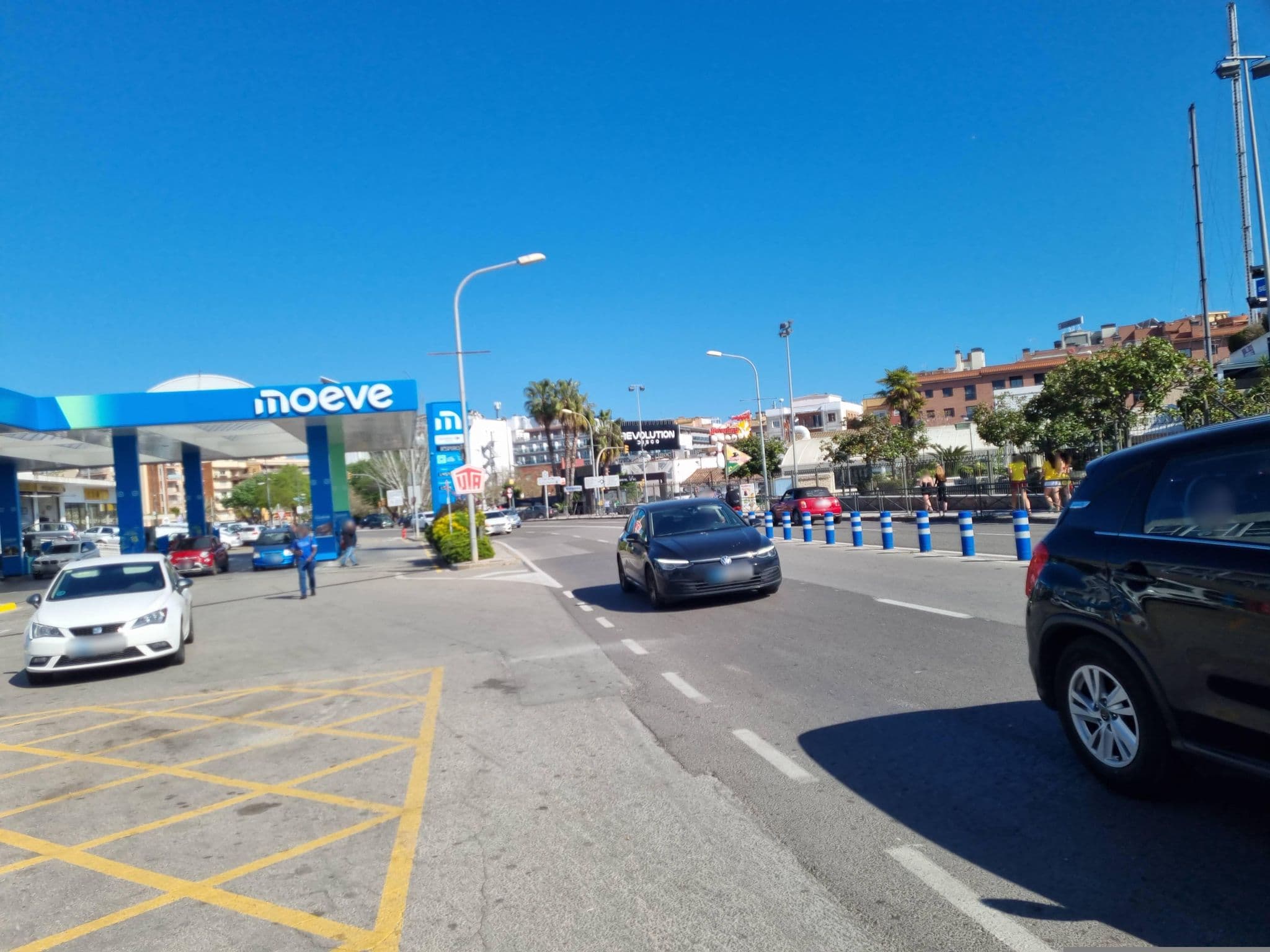 Street view near Rosamar Garden resort, Lloret de Mar — © Franciscovalera (CC BY-SA · Mapillary)