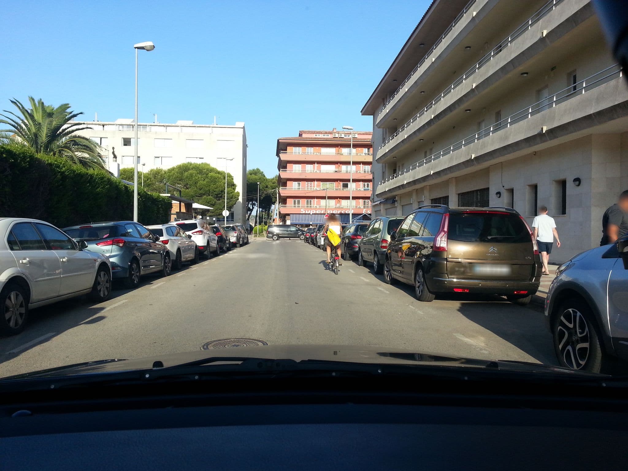 Street view near Apartamentos familiares, l'Estartit — © mapnrw (CC BY-SA · Mapillary)