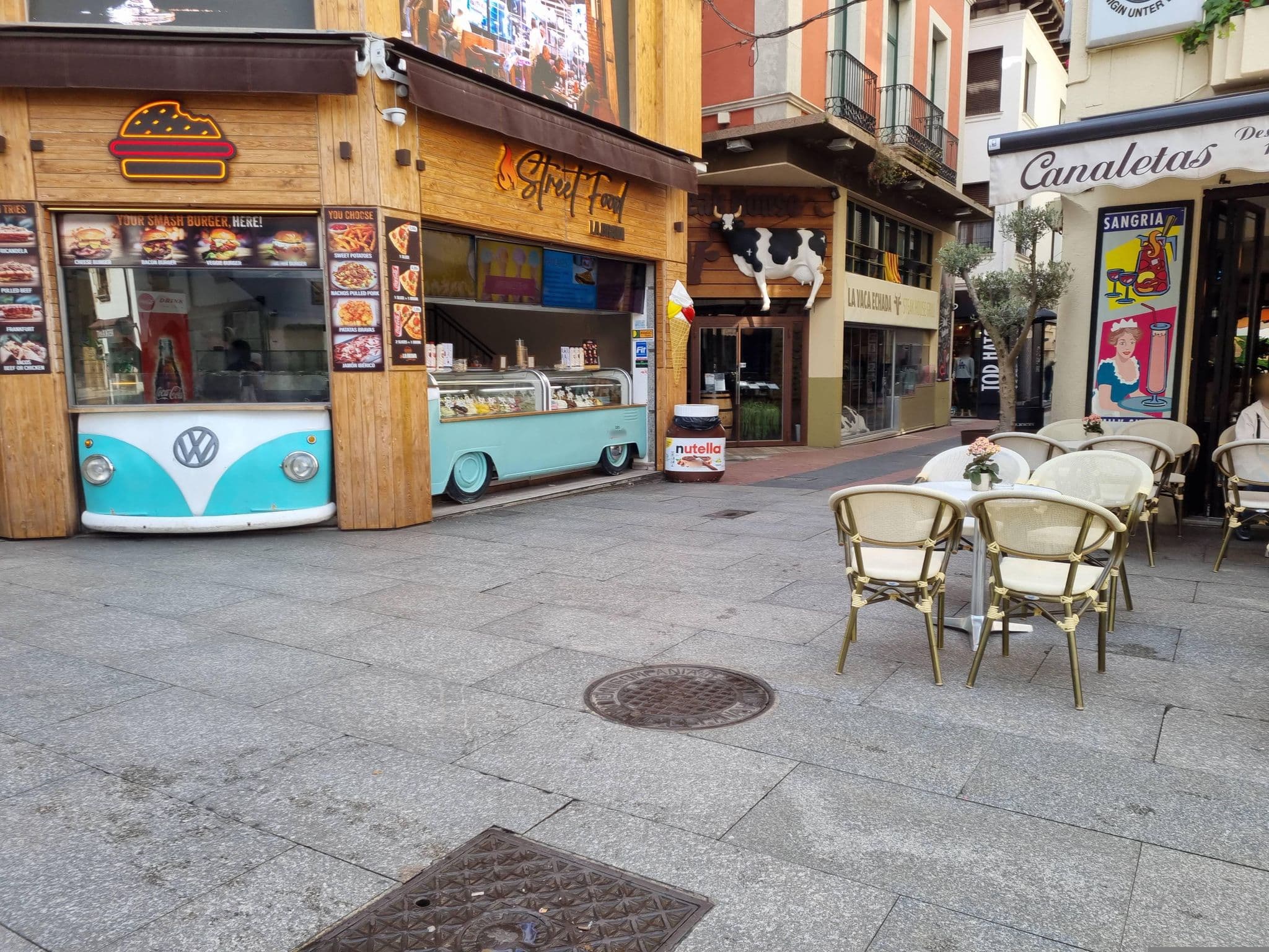 Street view near Hotel Planas, Lloret de Mar — © Franciscovalera (CC BY-SA · Mapillary)