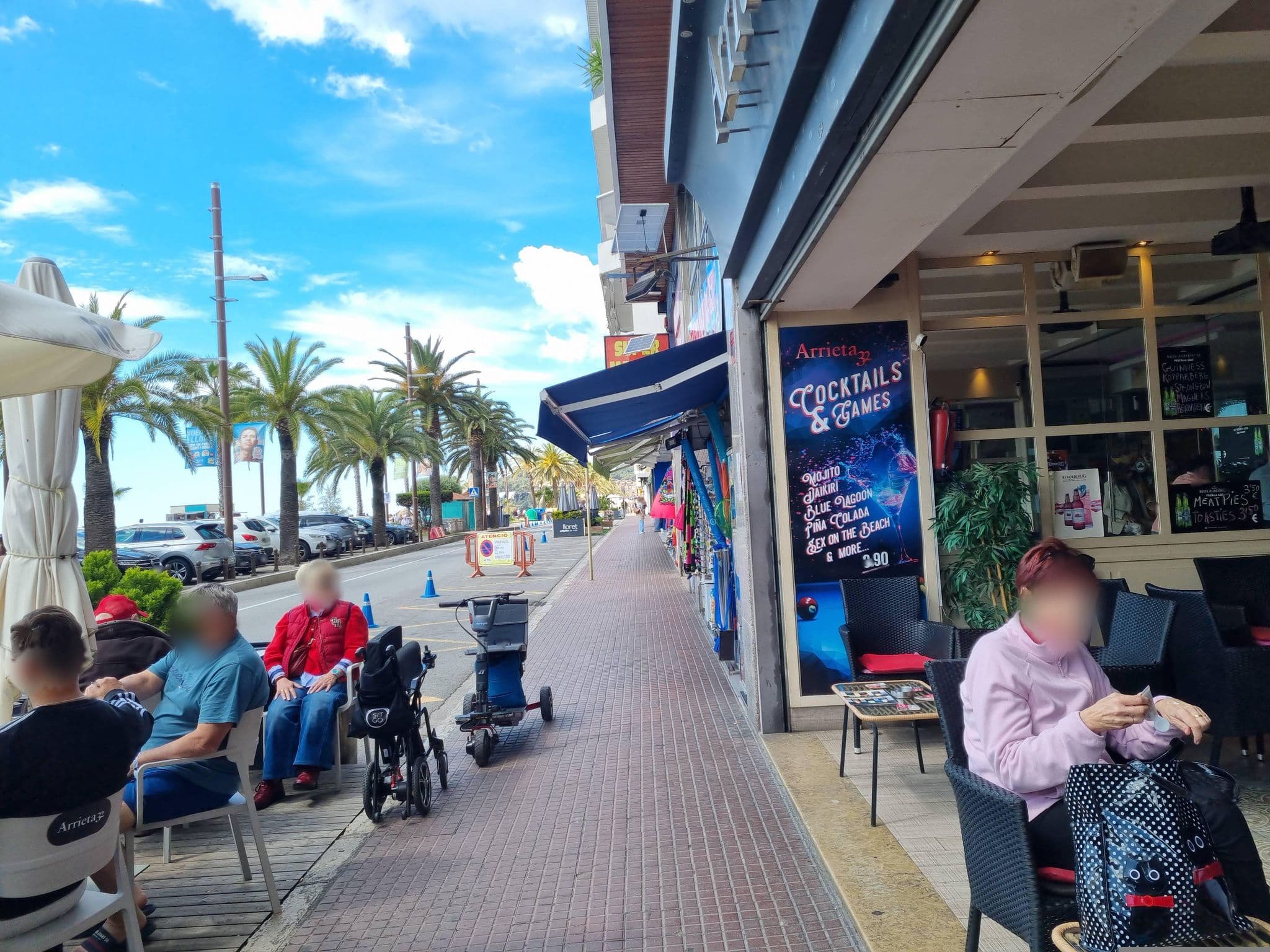 Street view near Miratge Hotel Pool, Lloret de Mar — © Franciscovalera (CC BY-SA · Mapillary)