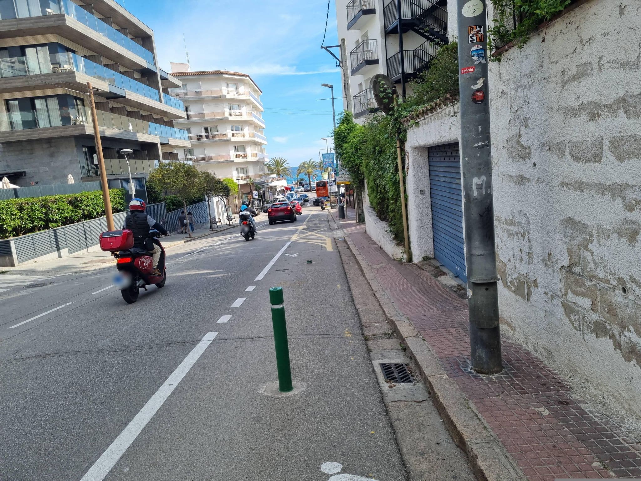 Street view near Bed and Go Apartments Lloret, Lloret de Mar — © Franciscovalera (CC BY-SA · Mapillary)