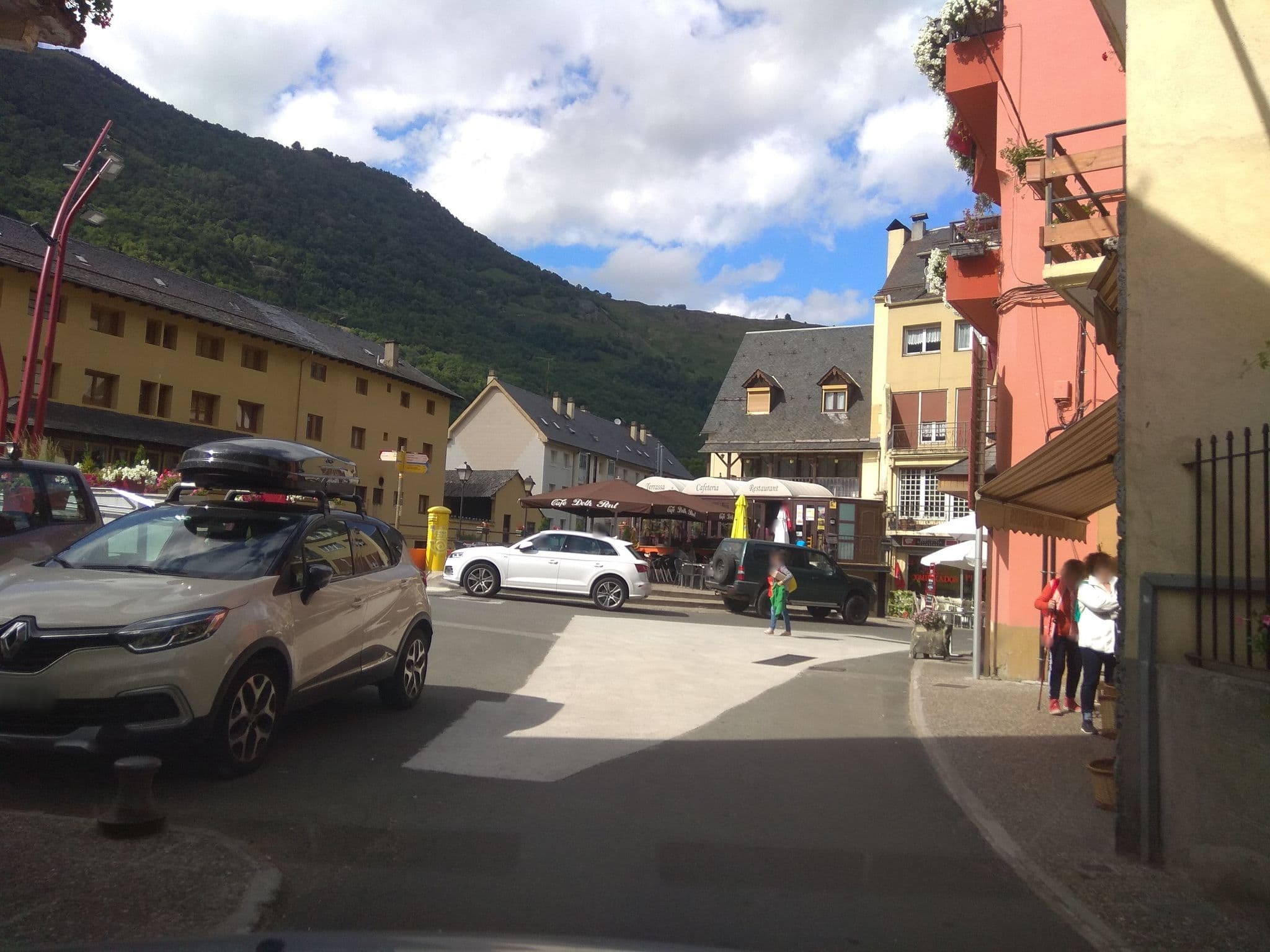 Street view near Talabart, Vielha — © familiapicarol (CC BY-SA · Mapillary)