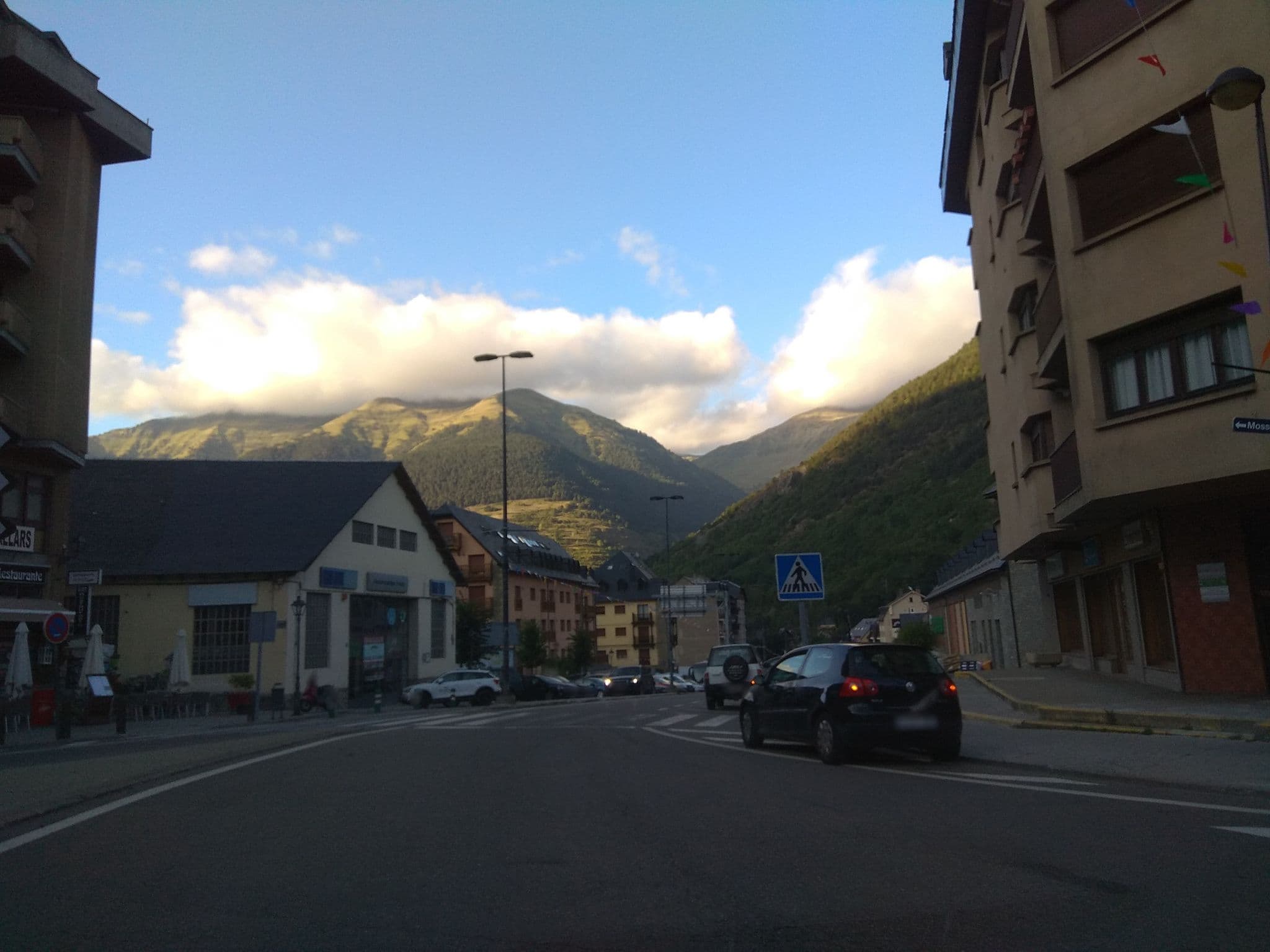 Street view near ChicRoom Barcelona Villa Lola, Vielha — © familiapicarol (CC BY-SA · Mapillary)