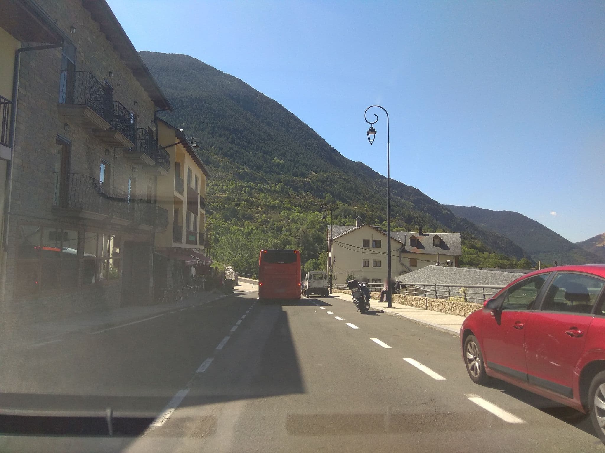 Street view near Arenys De Boí, el Pont de Suert — © familiapicarol (CC BY-SA · Mapillary)