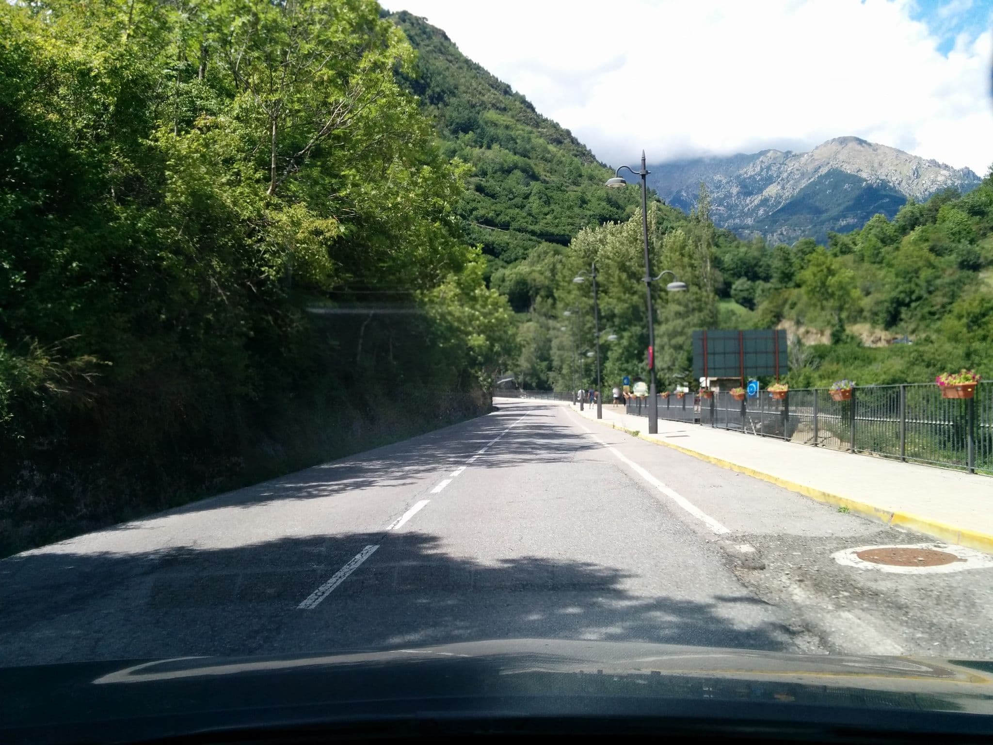 Street view near Apartamento Bielsa-Monte Pérdido, Benasque — © moktarama (CC BY-SA · Mapillary)