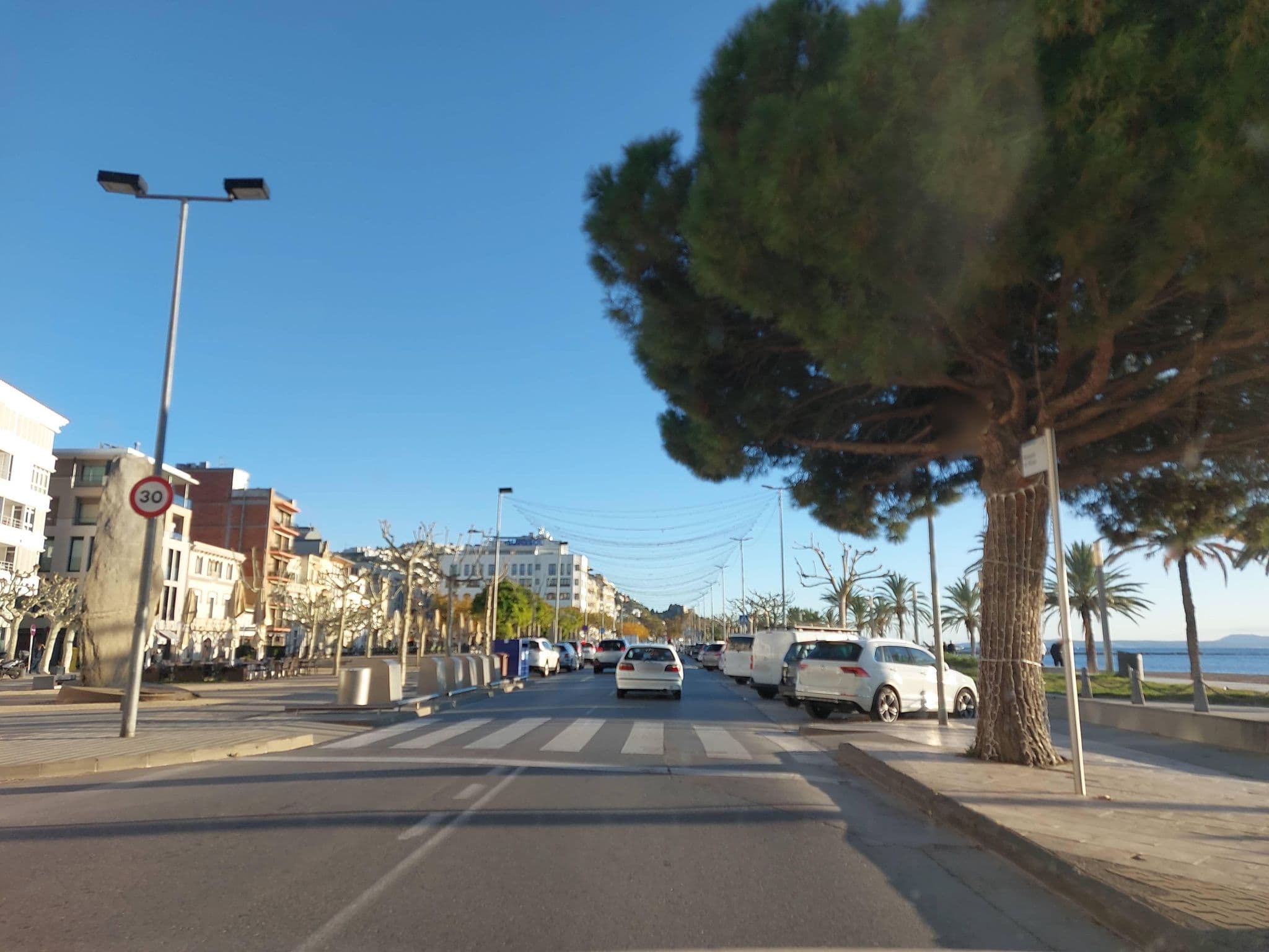 Street view near Hotel La Carabela, Roses — © 5rmft (CC BY-SA · Mapillary)