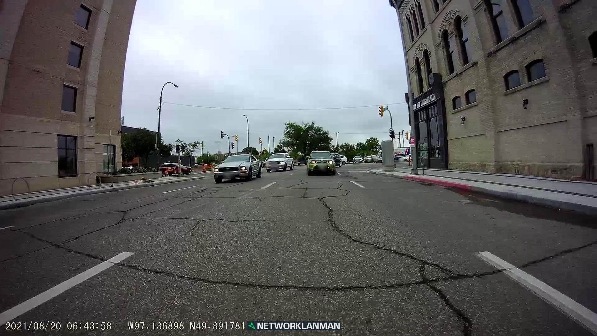 Street view near Humphry Inn & Suites Winnipeg, Winnipeg — © networklanman (CC BY-SA · Mapillary)