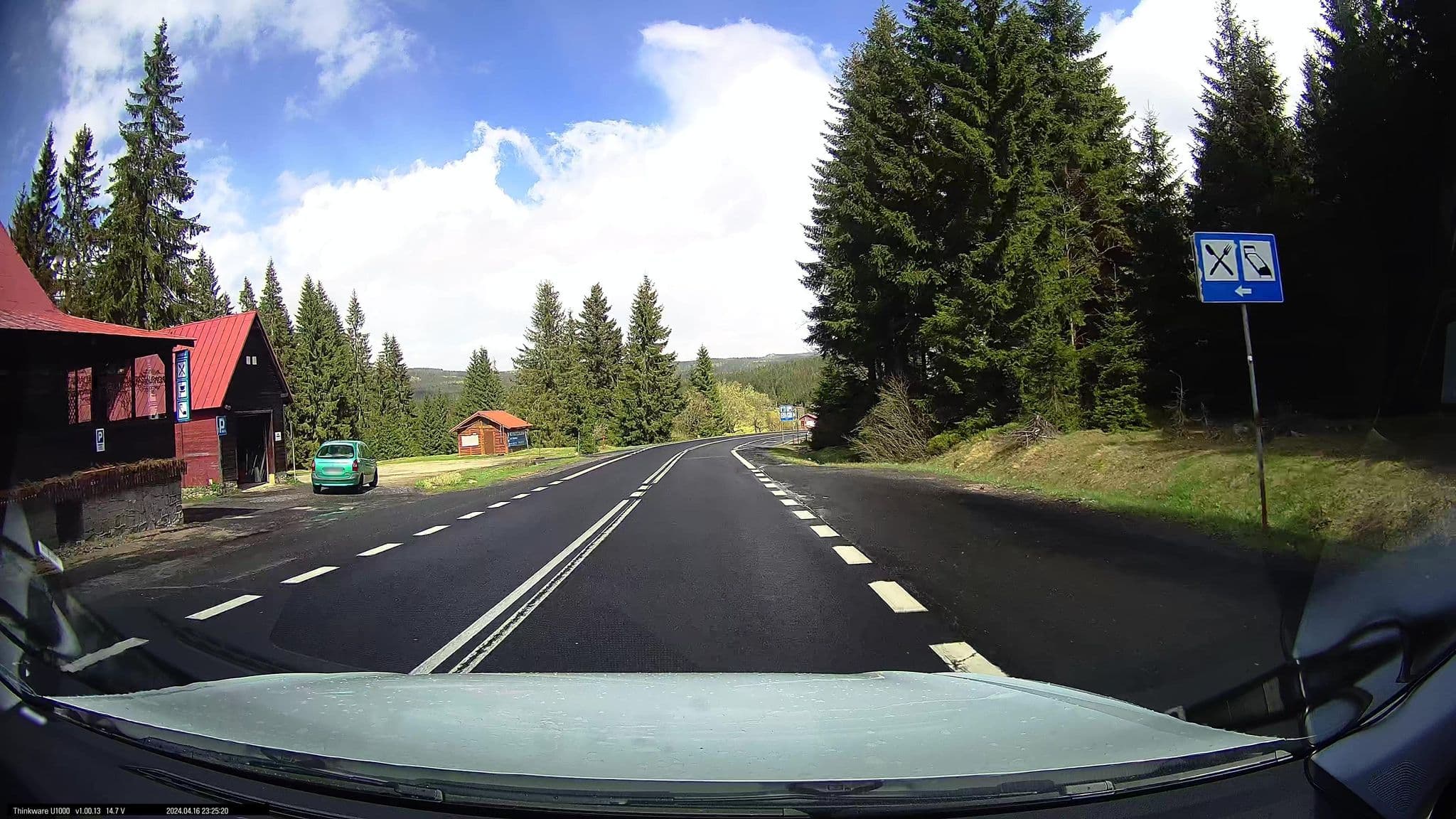 Street view near Gospoda Graniczna BOMBAJ, Harrachov — © maxim752 (CC BY-SA · Mapillary)