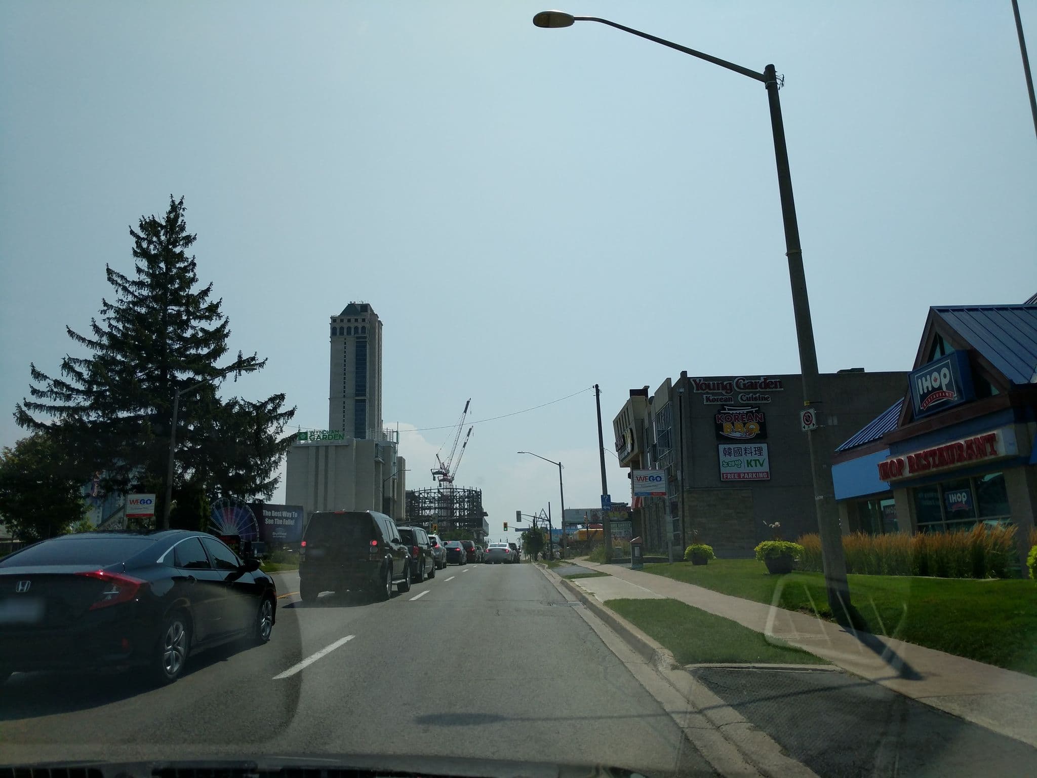 Street view near Clarion President Hotel & Suites by the Falls, Niagara Falls — © zerz57k1 (CC BY-SA · Mapillary)