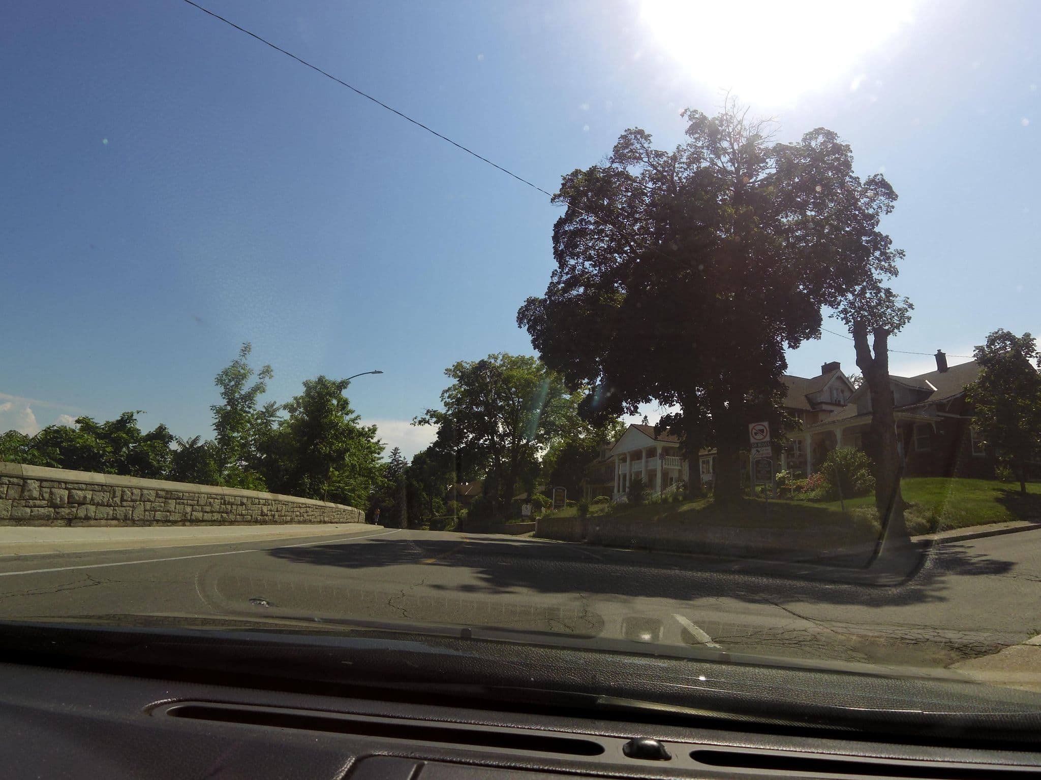 Street view near Niagara Gorgeview Manor, Niagara Falls — © kevo (CC BY-SA · Mapillary)