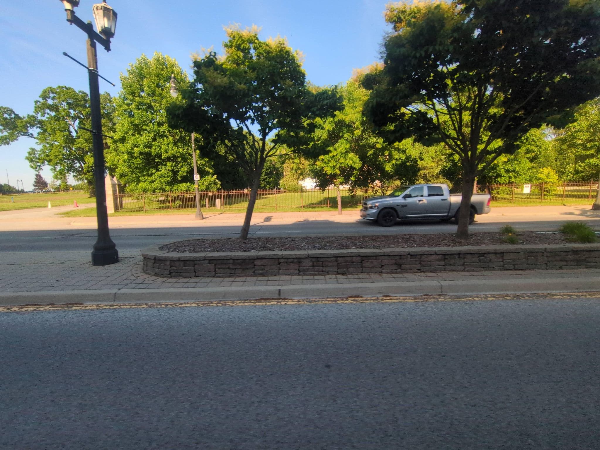 Street view near Romzap Ltd, Niagara Falls — © possible9598 (CC BY-SA · Mapillary)