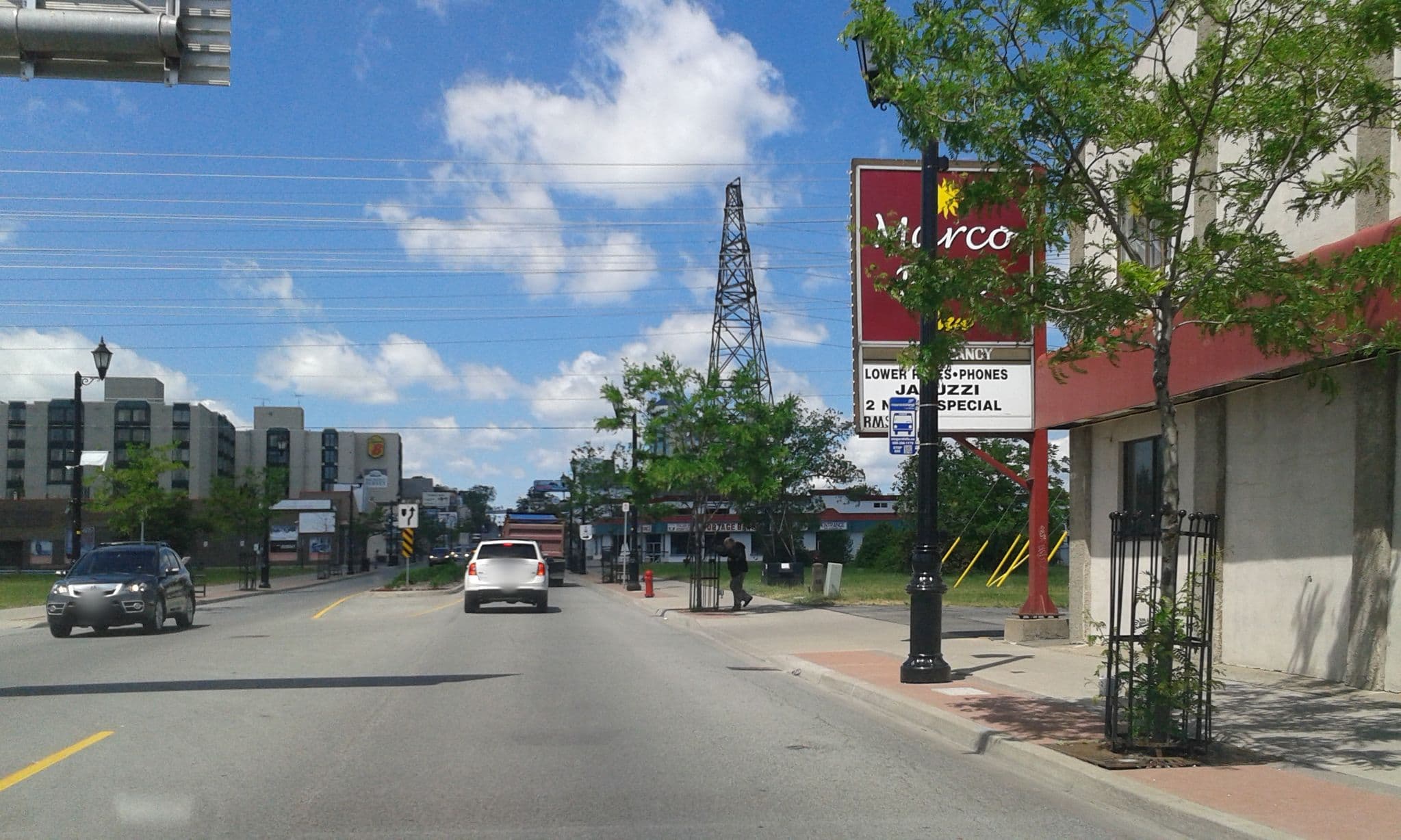 Street view near Mamma's Inn, Niagara Falls — © thetornado76 (CC BY-SA · Mapillary)