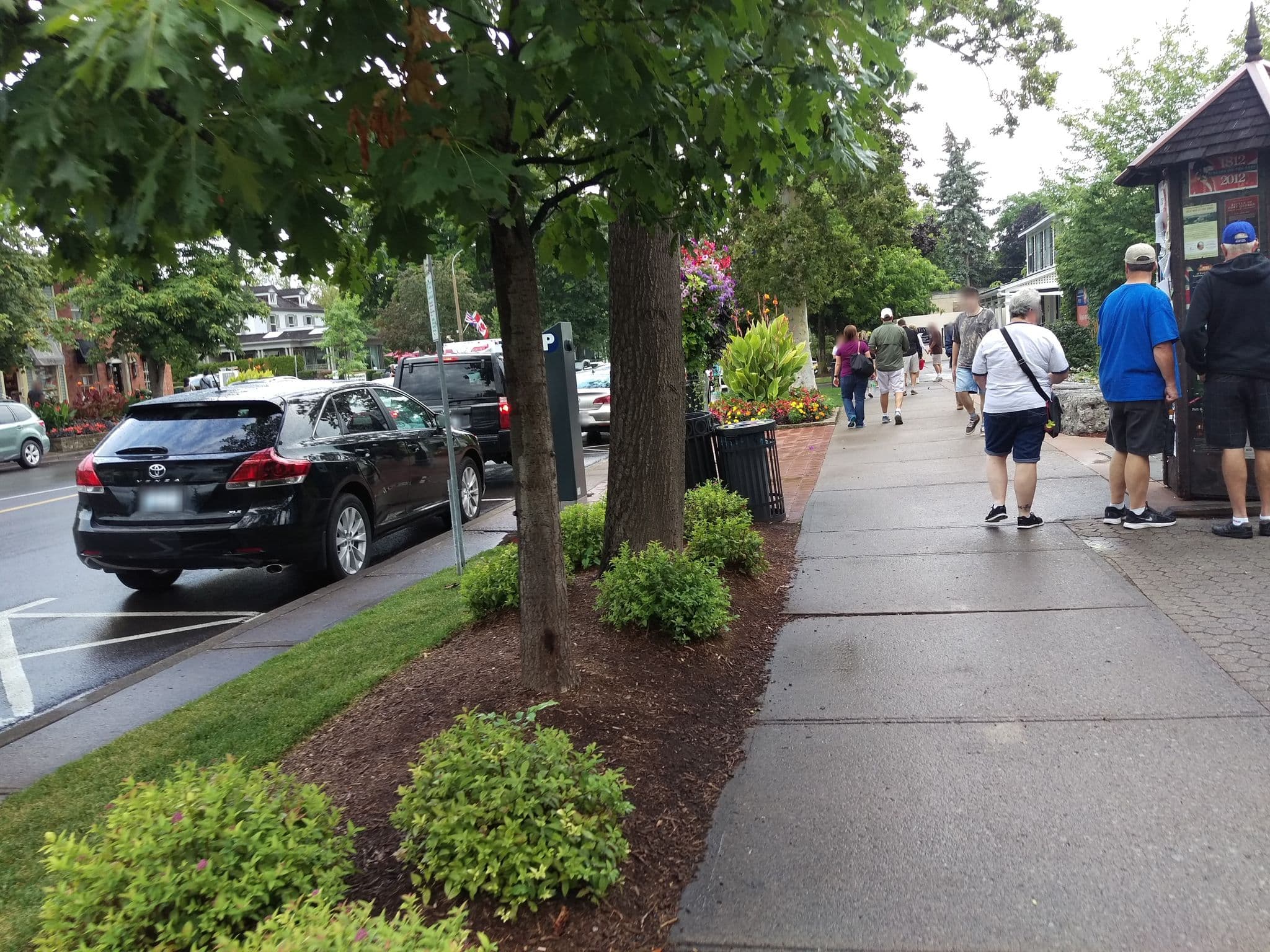 Street view near The Victorian Villas, Niagara-on-the-Lake — © aceini (CC BY-SA · Mapillary)