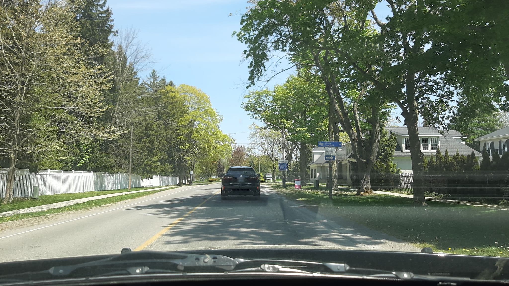 Street view near The Stable Bed & Breakfast, Niagara-on-the-Lake — © spotnein (CC BY-SA · Mapillary)