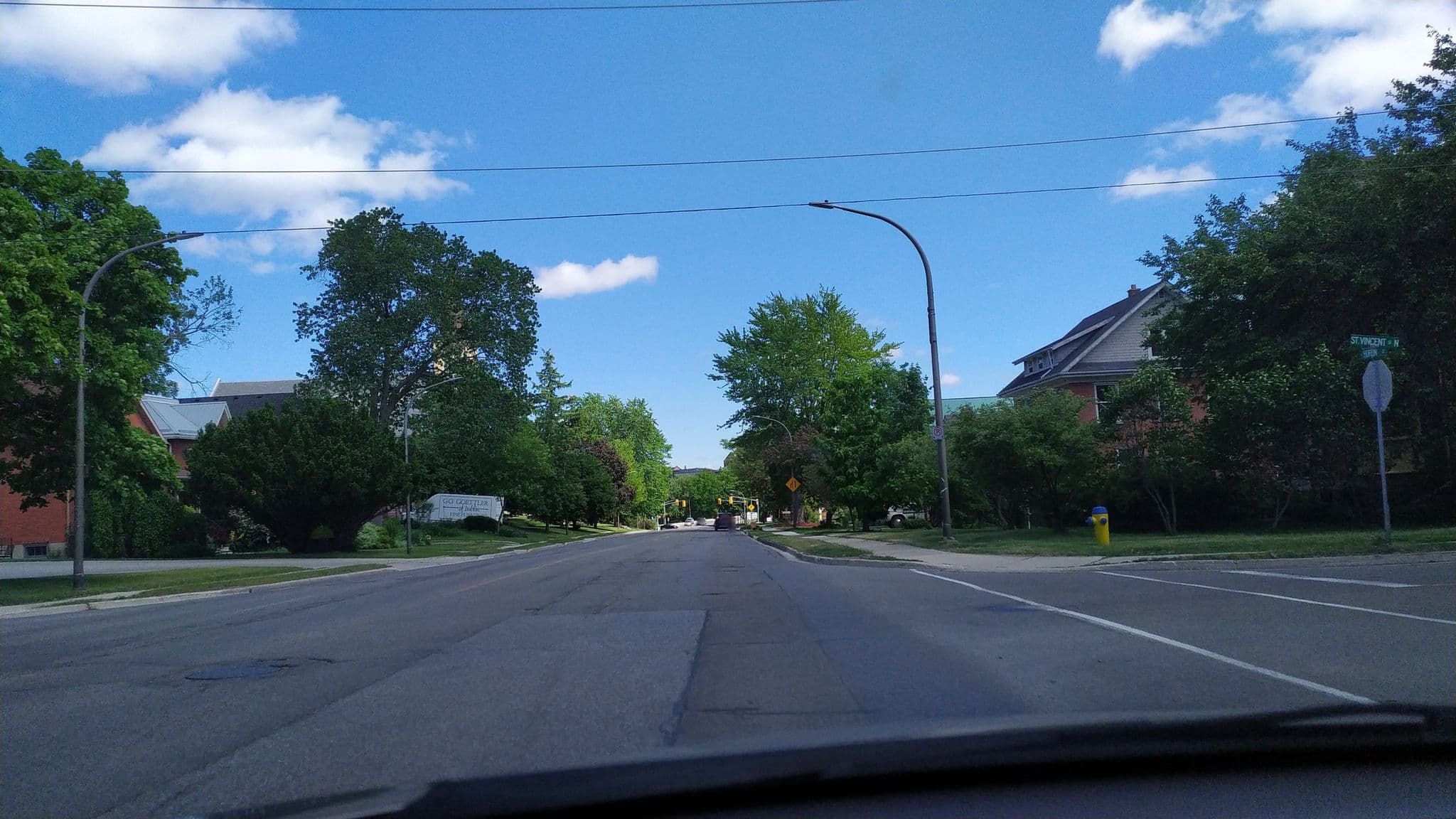 Street view near St. Vincent Row Suites, Stratford — © sun00 (CC BY-SA · Mapillary)