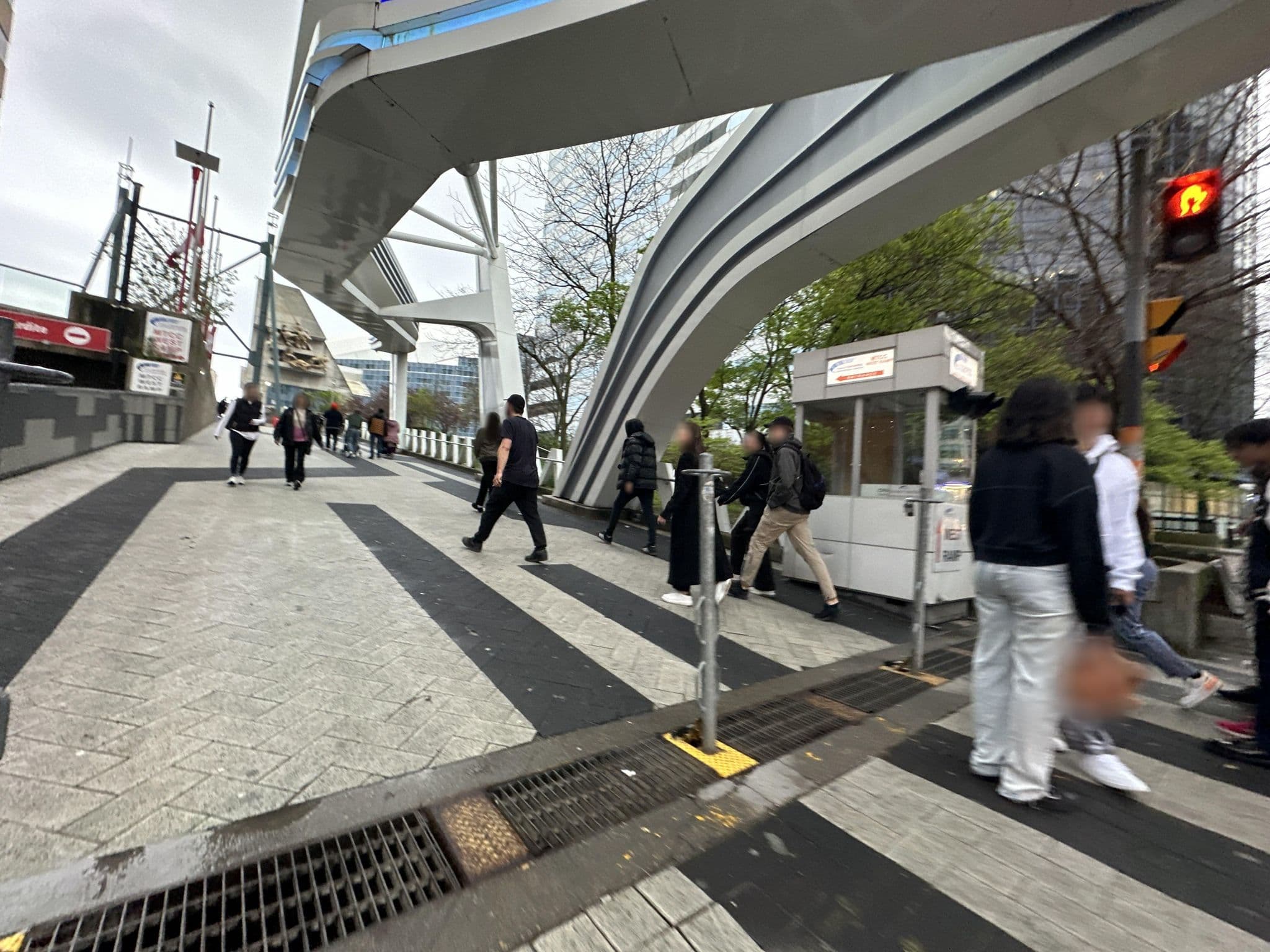 Street view near Toronto Marriott City Centre Hotel, Kensington-Chinatown — © quickness805 (CC BY-SA · Mapillary)