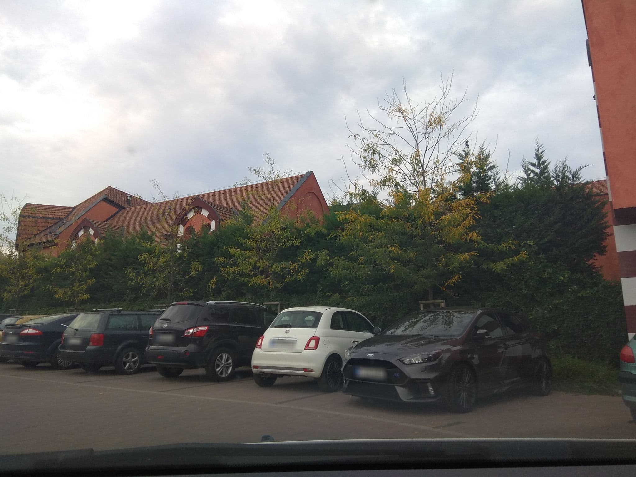 Street view near Shiraz Hotel, Egerszalók — © dyaz (CC BY-SA · Mapillary)