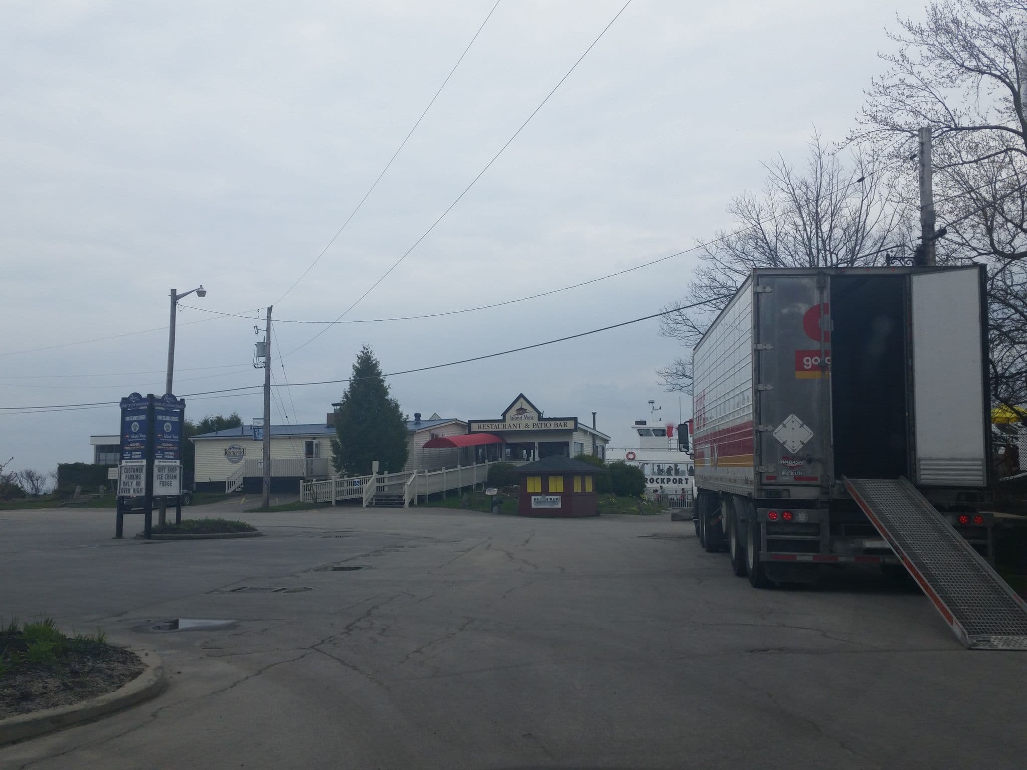 Street view near Boathouse Country Inn, Gananoque — © rps333 (CC BY-SA · Mapillary)