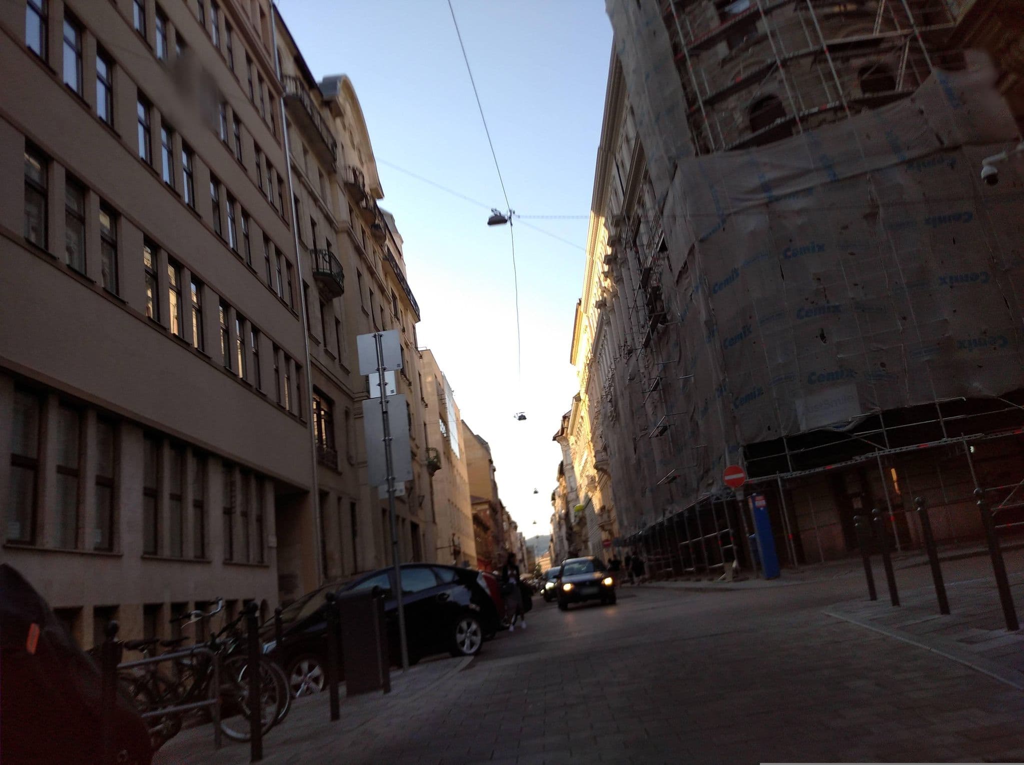 Street view near Medosz Hotel, Budapest VI. kerület — © grozsa11 (CC BY-SA · Mapillary)