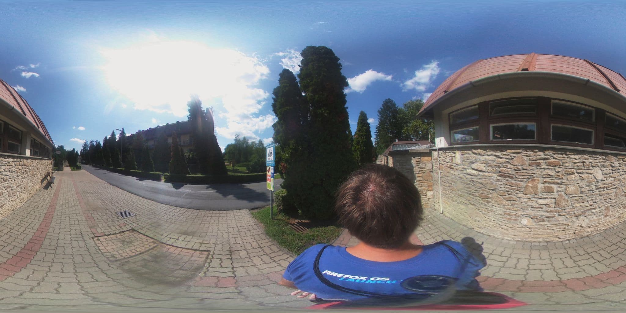 Street view near Állami Egészségügyi Központ Hévízi Rehabilitációs Intézete, Hévíz — © kami911 (CC BY-SA · Mapillary)