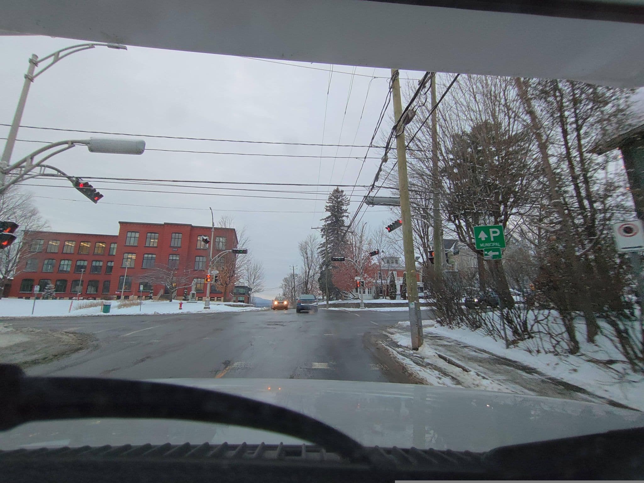 Street view near La Maison Verte, Magog — © kibour (CC BY-SA · Mapillary)