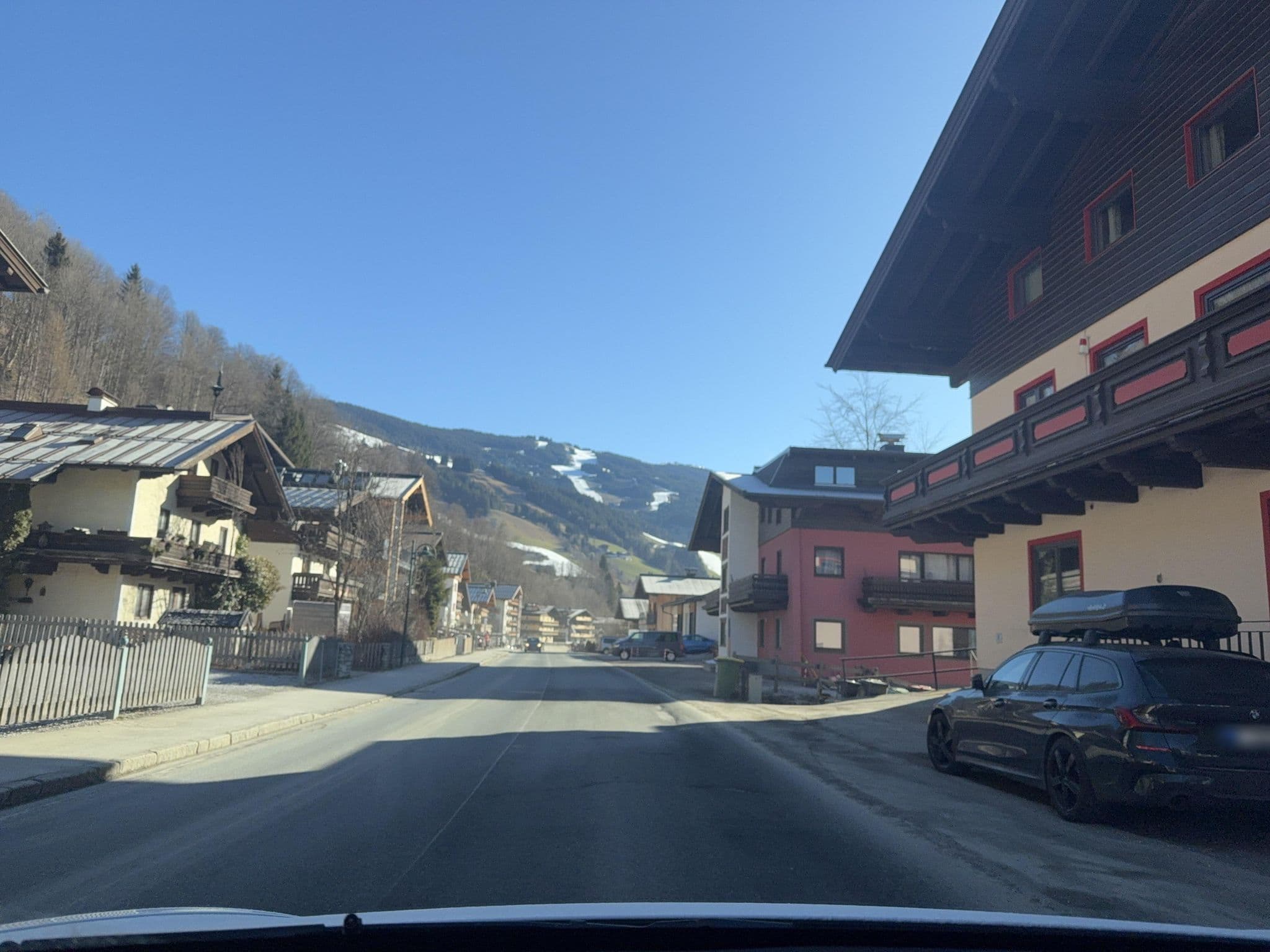 Street view near Hagleitner Appartements, Saalbach — © ottor (CC BY-SA · Mapillary)