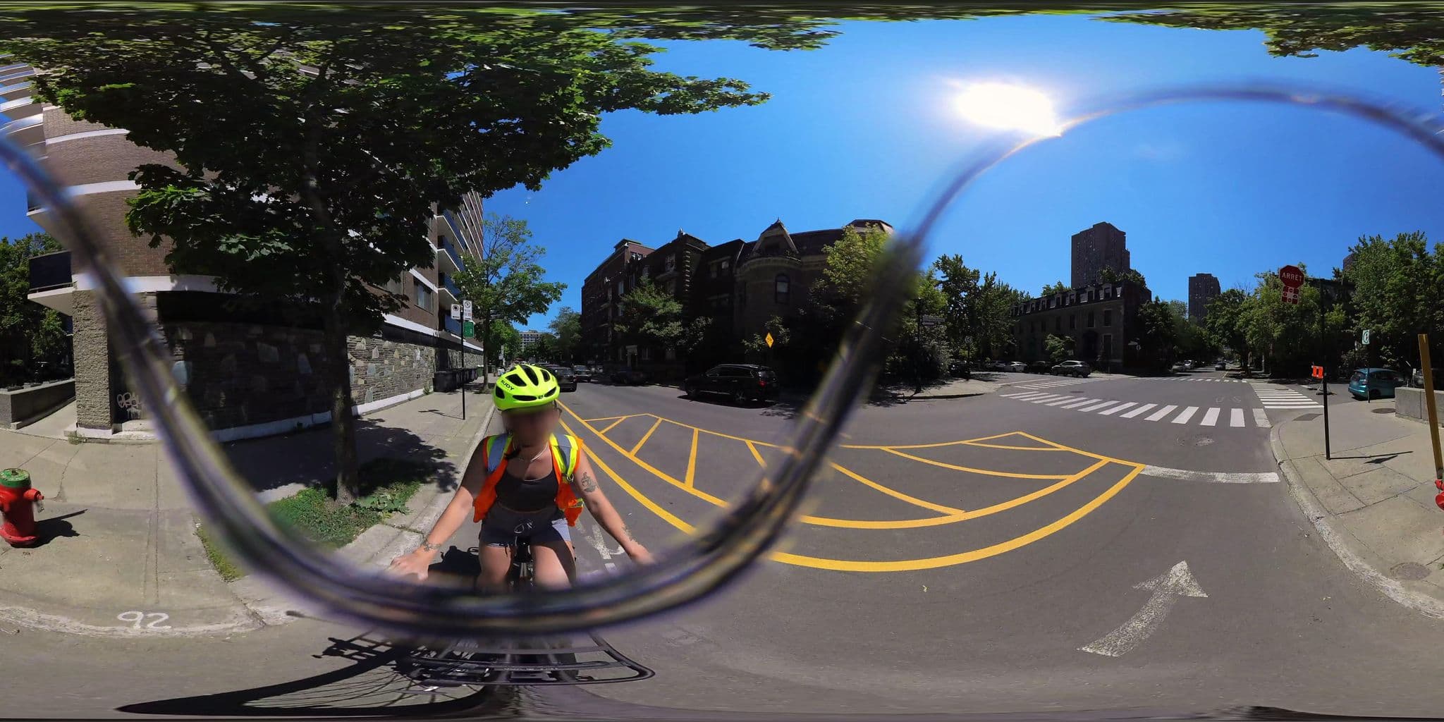 Street view near Societe-Habitation Chambrelle, Milton-Parc — © VdM (CC BY-SA · Mapillary)