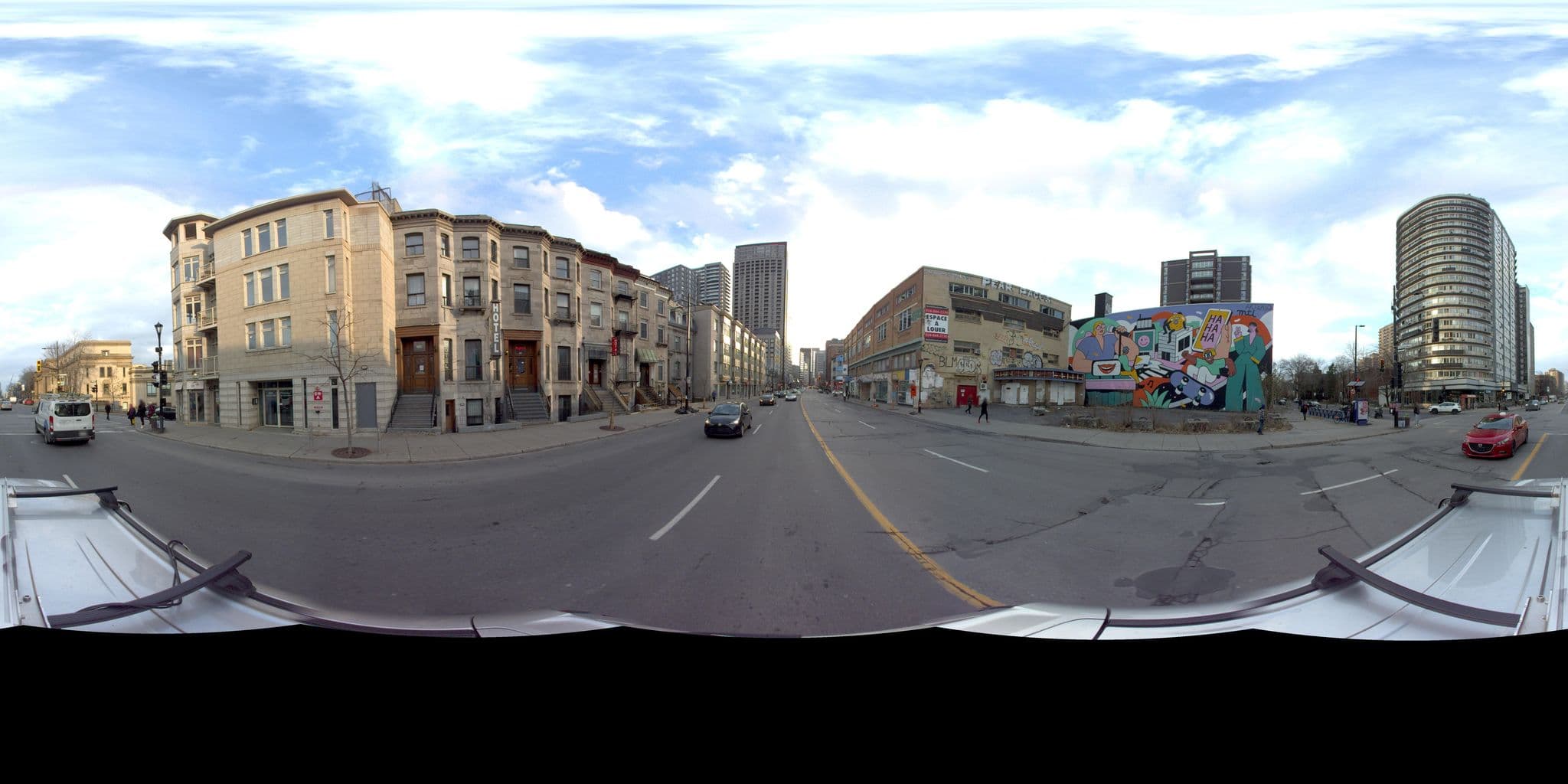 Street view near Hotel Casa Bella, Milton-Parc — © VdM (CC BY-SA · Mapillary)