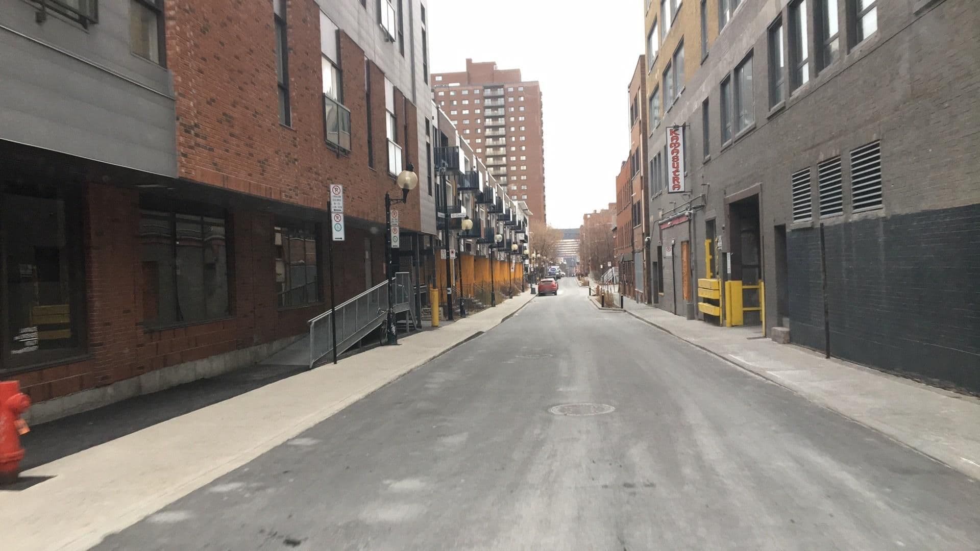 Street view near Like A Hotel, Milton-Parc — © VdM (CC BY-SA · Mapillary)