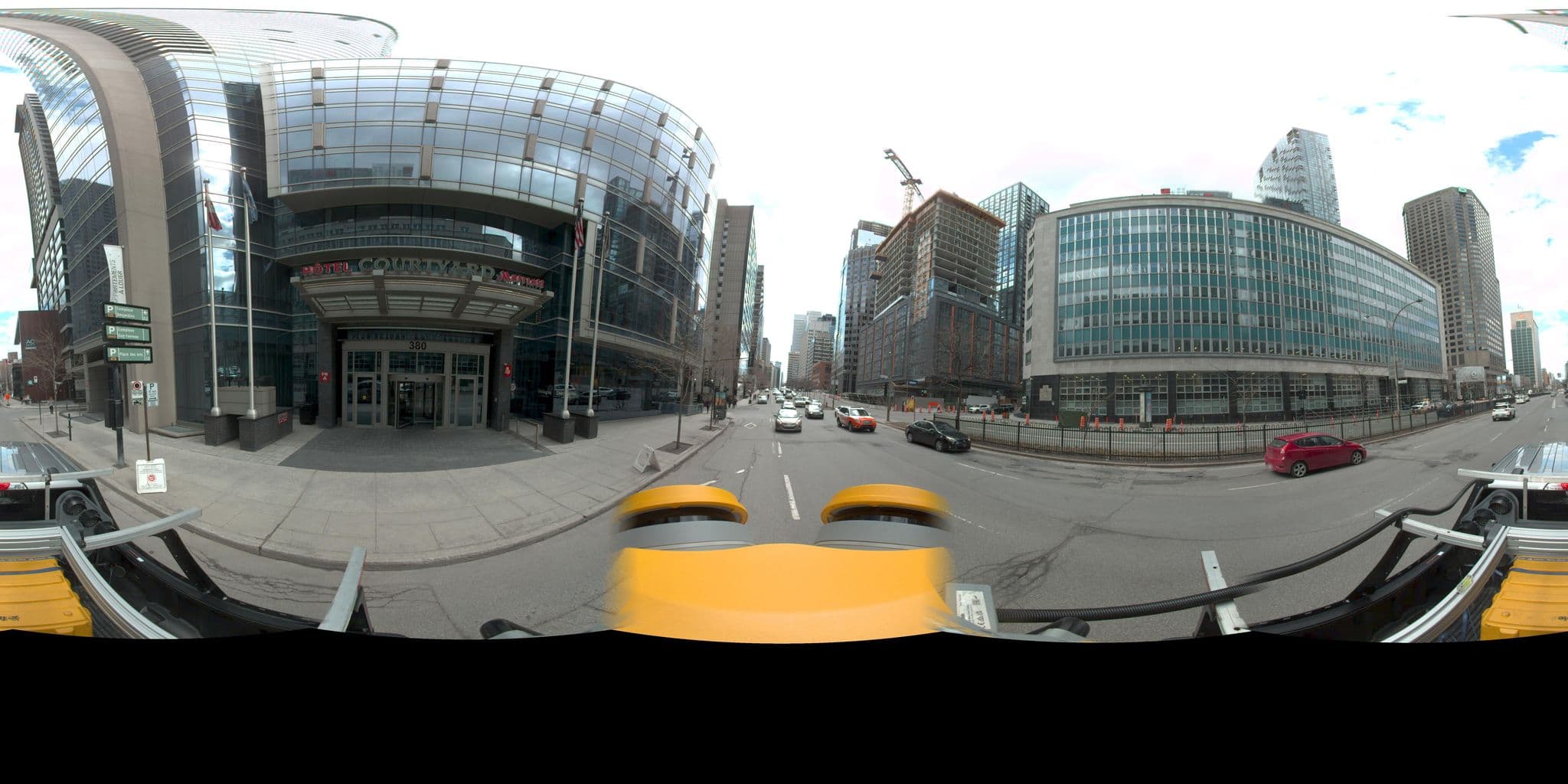 Street view near Courtyard Montréal Pool, Ville-Marie — © VdM (CC BY-SA · Mapillary)