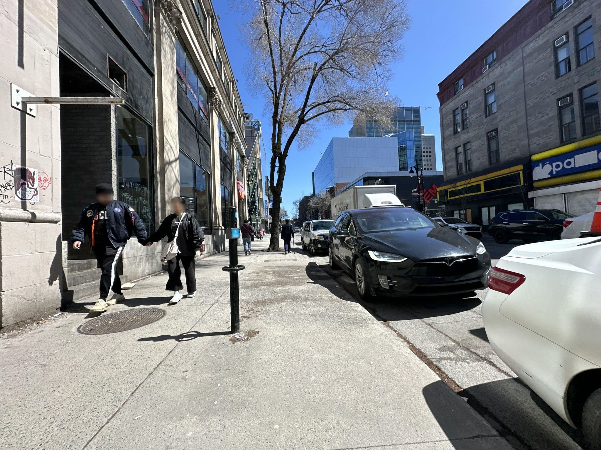 Street view near Hotel W Square Victoria, Milton-Parc — © quickness805 (CC BY-SA · Mapillary)