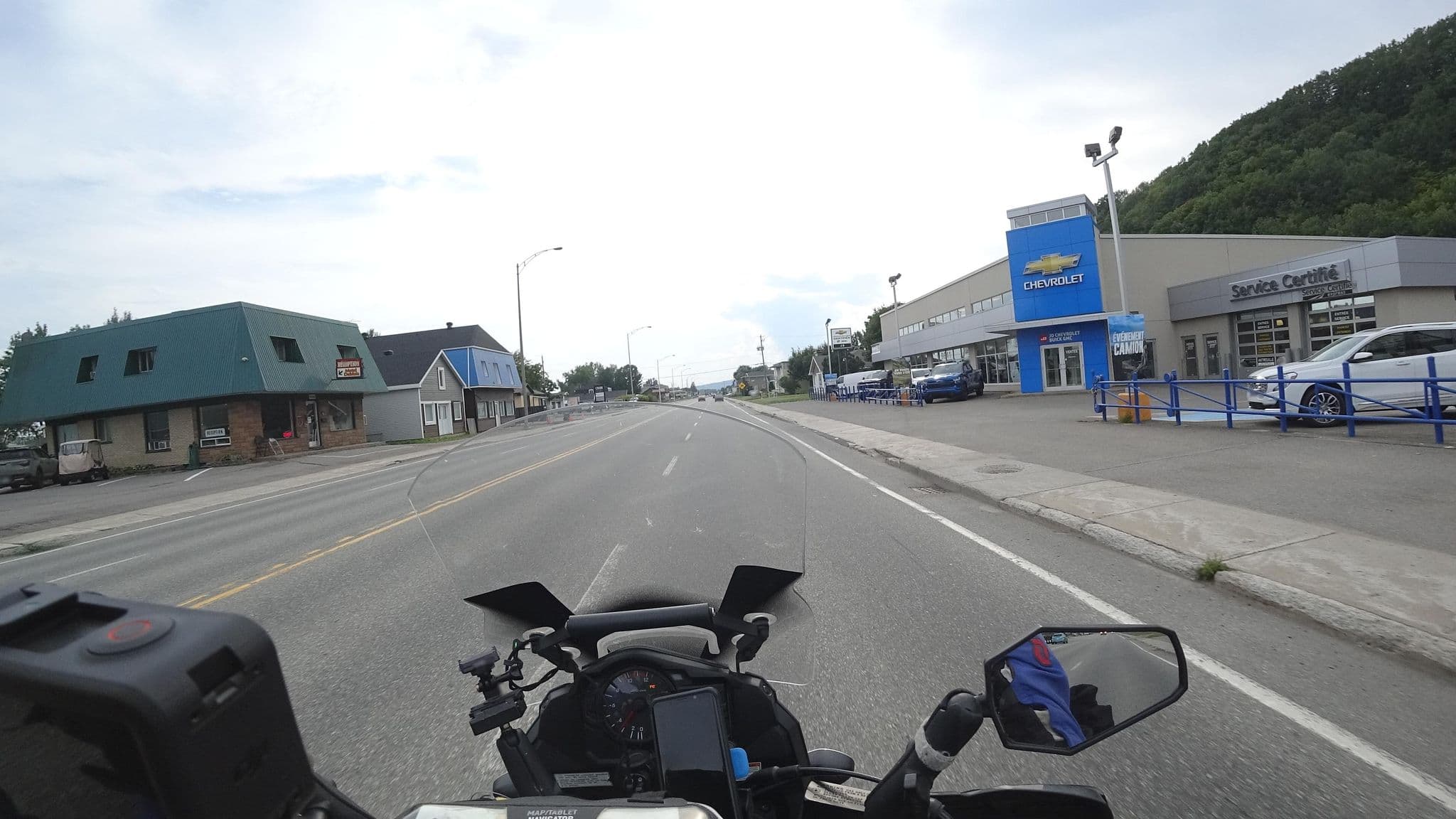 Street view near Motel Deblois, Beaupré — © michelcouturemotomcm (CC BY-SA · Mapillary)