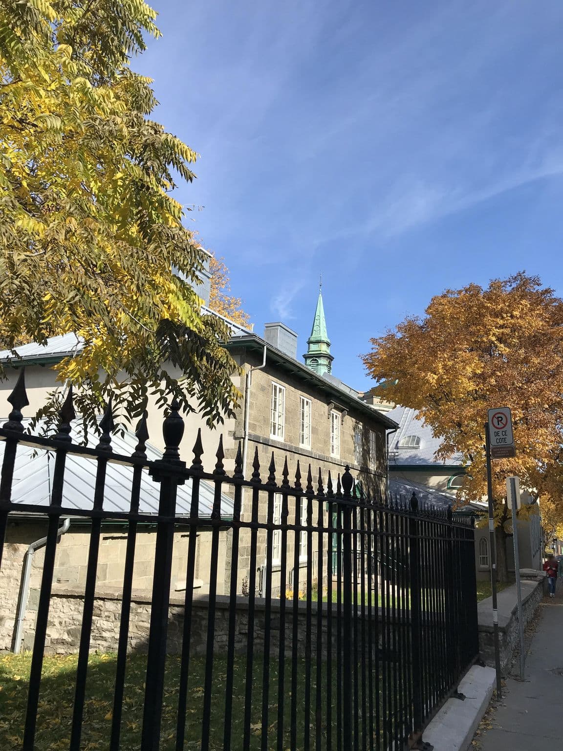 Street view near Hotel Maison Doyon, Québec — © kristufer (CC BY-SA · Mapillary)