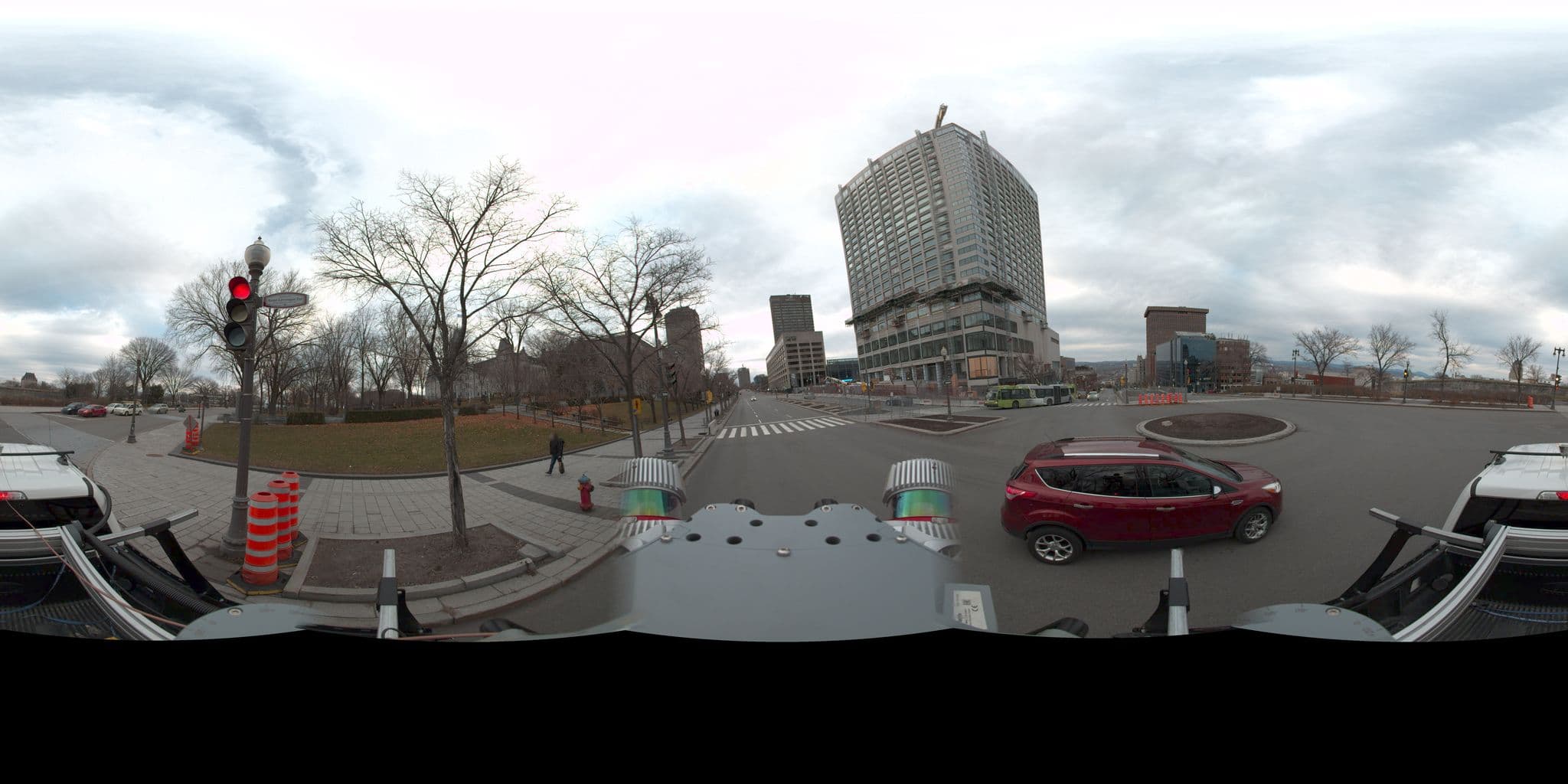 Street view near Salle De Tourny   (Hotel Hilton), Québec — © BPRSTC (CC BY-SA · Mapillary)