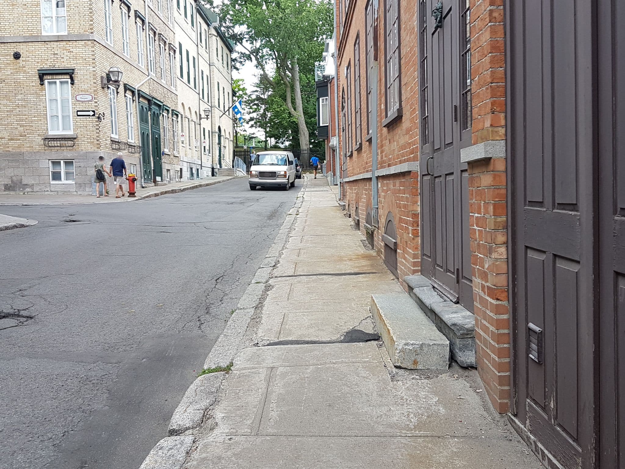 Street view near Your Upcoming Stay At Hôtel Manoir Vieux Québec, Québec — © jopparn (CC BY-SA · Mapillary)