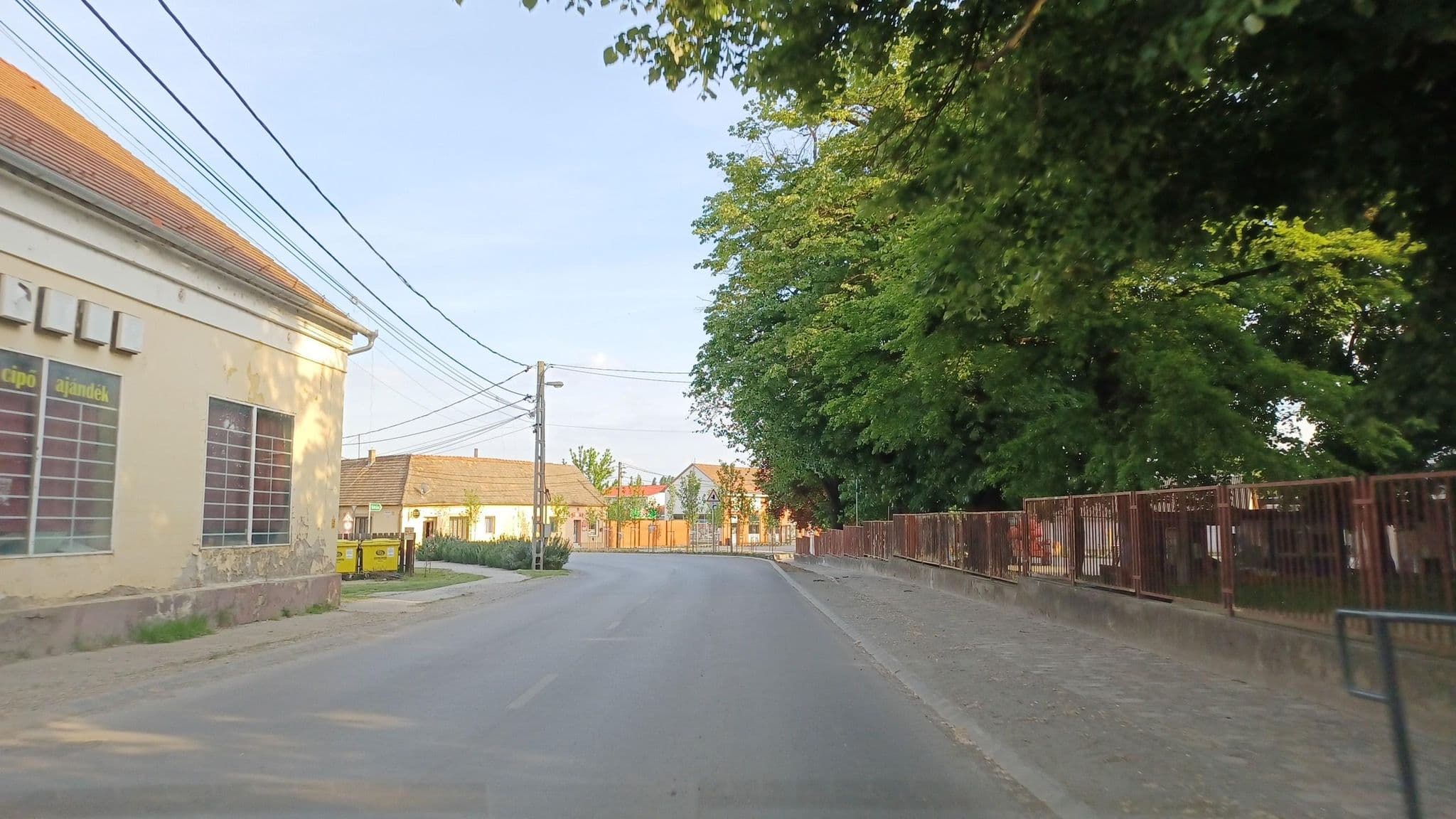Street view near Szemes Panzió Pince, Villány — © gpsjani (CC BY-SA · Mapillary)
